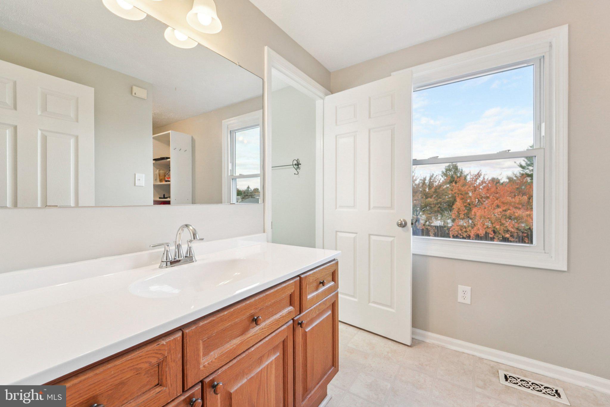 GLADE MANOR - Residential