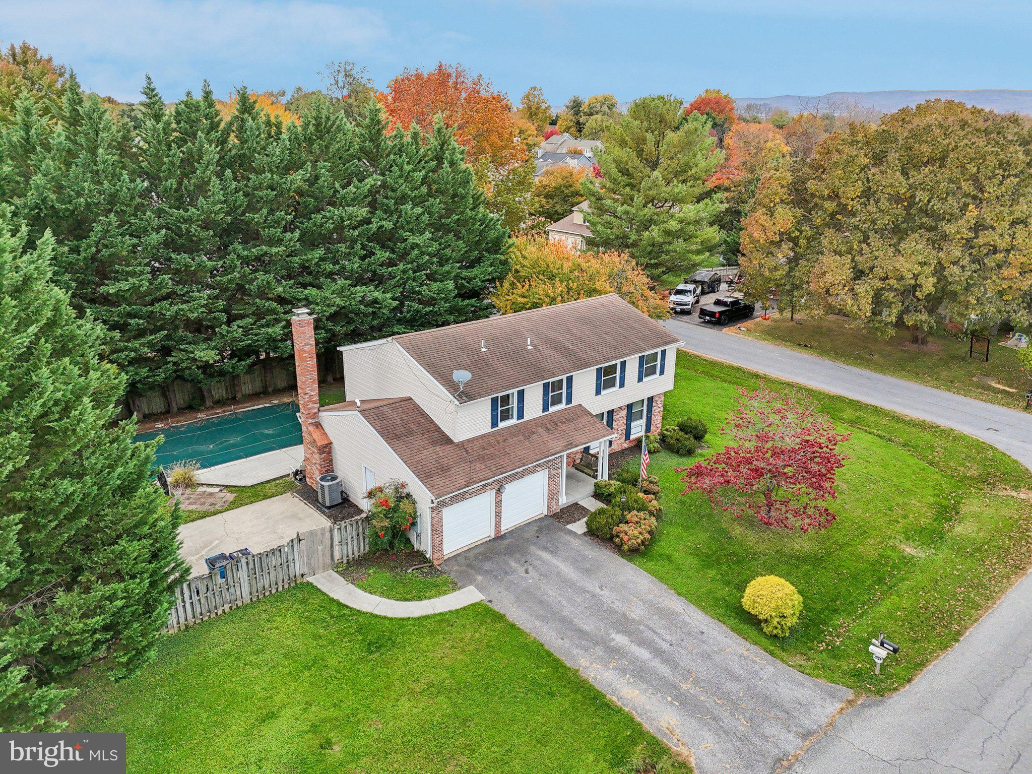 GLADE MANOR - Residential