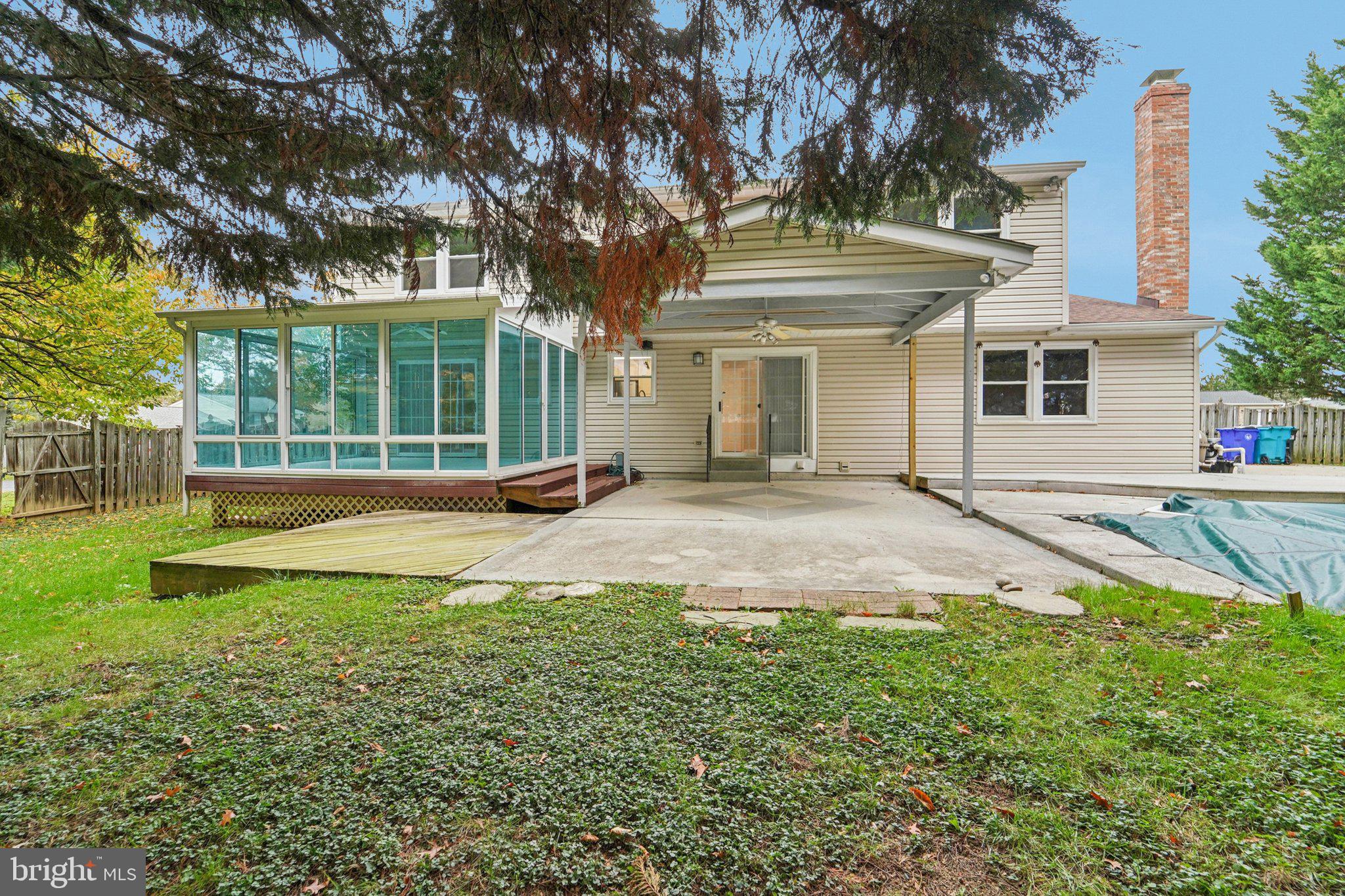 GLADE MANOR - Residential