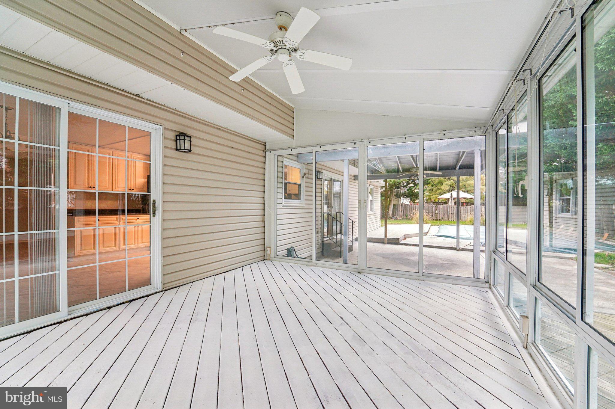 GLADE MANOR - Residential