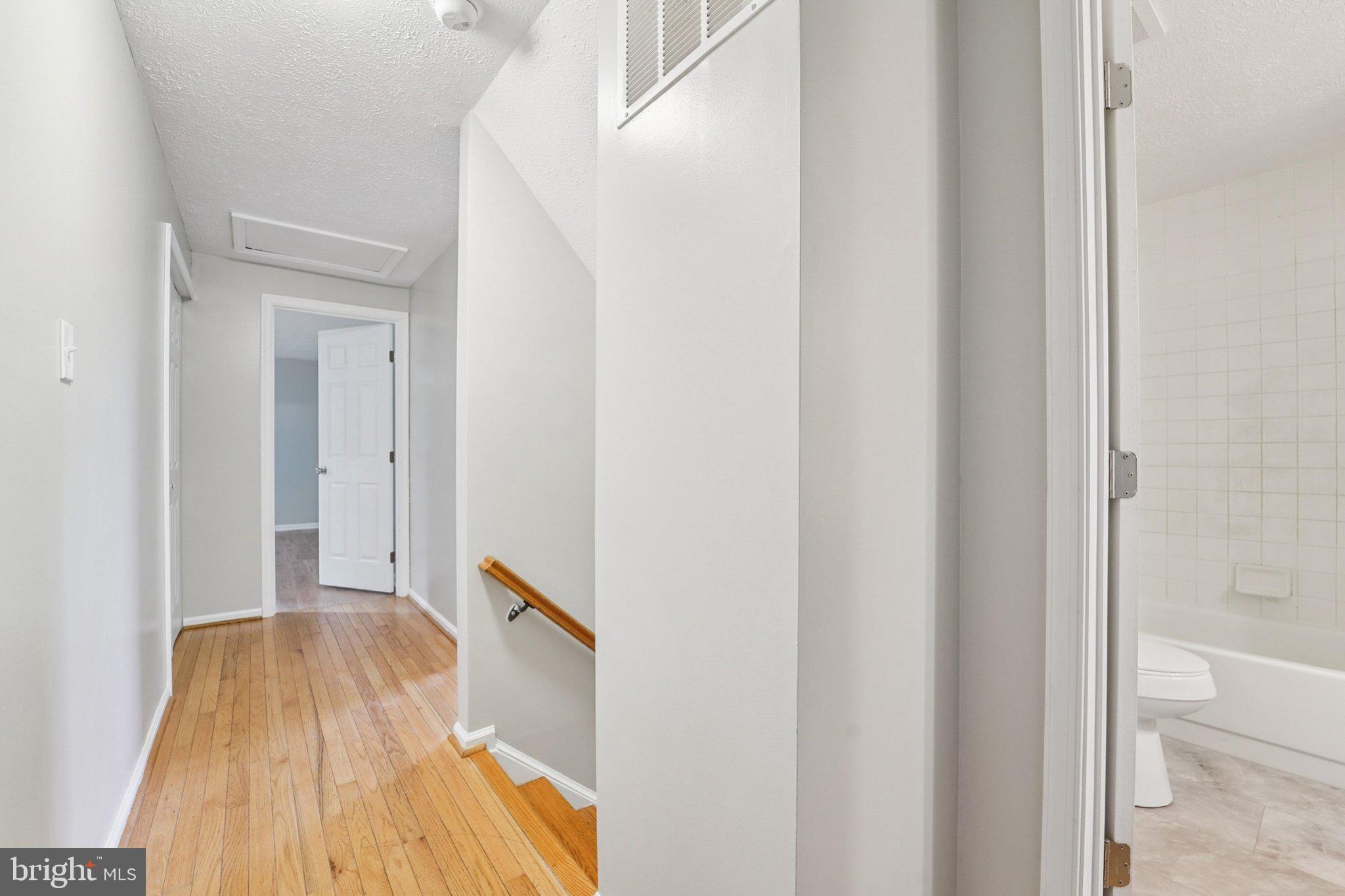 GLADE MANOR - Residential