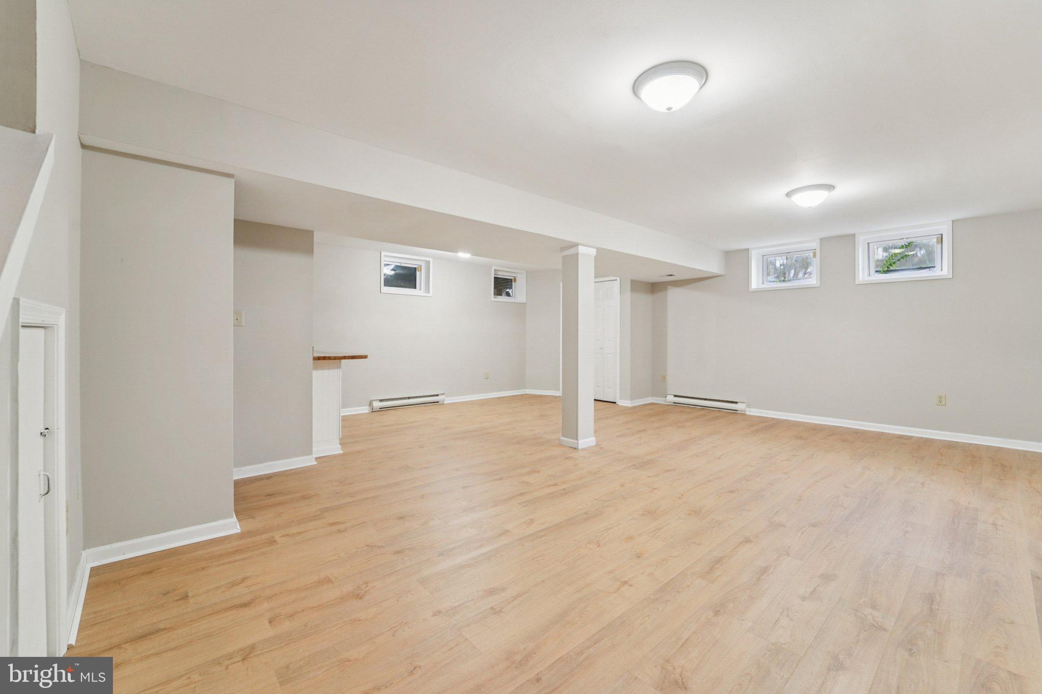 GLADE MANOR - Residential