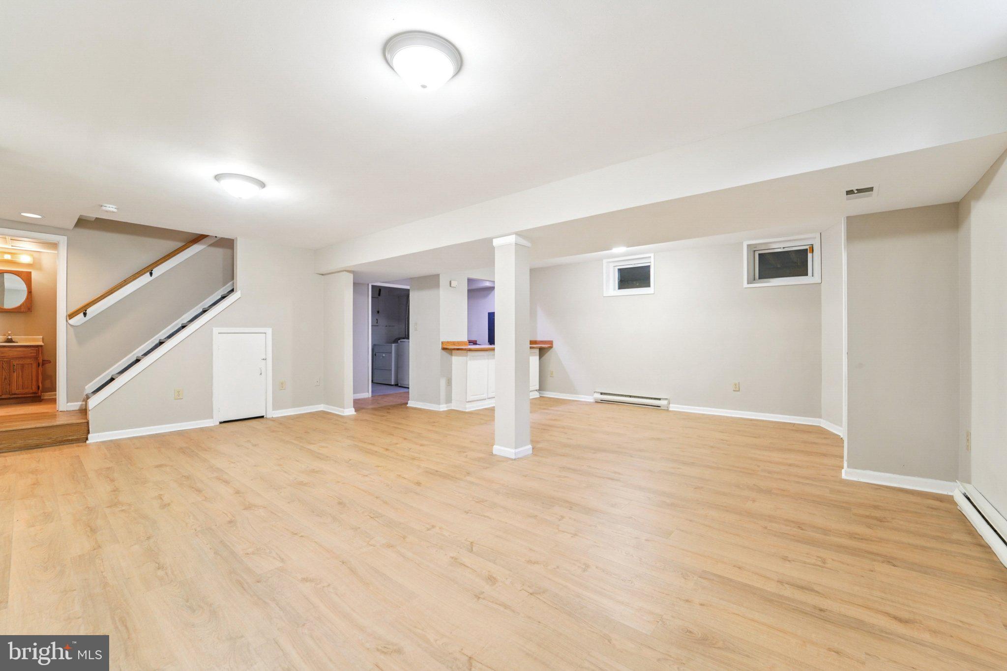 GLADE MANOR - Residential