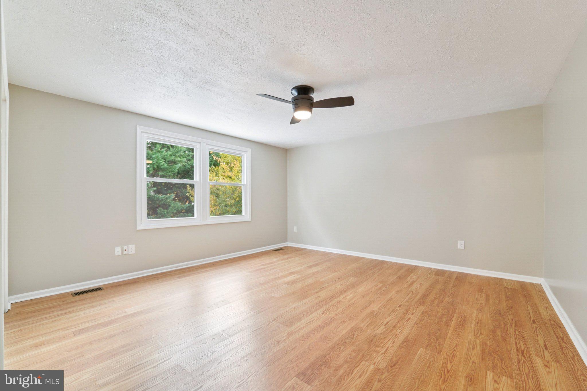 GLADE MANOR - Residential