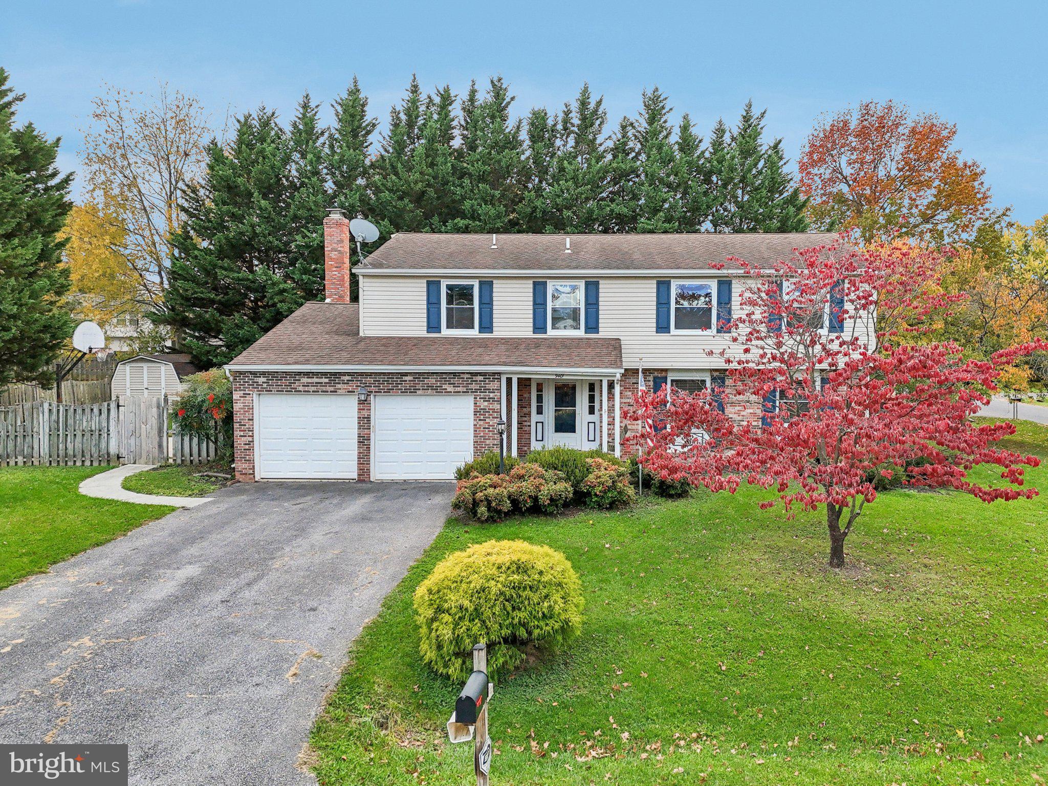 GLADE MANOR - Residential