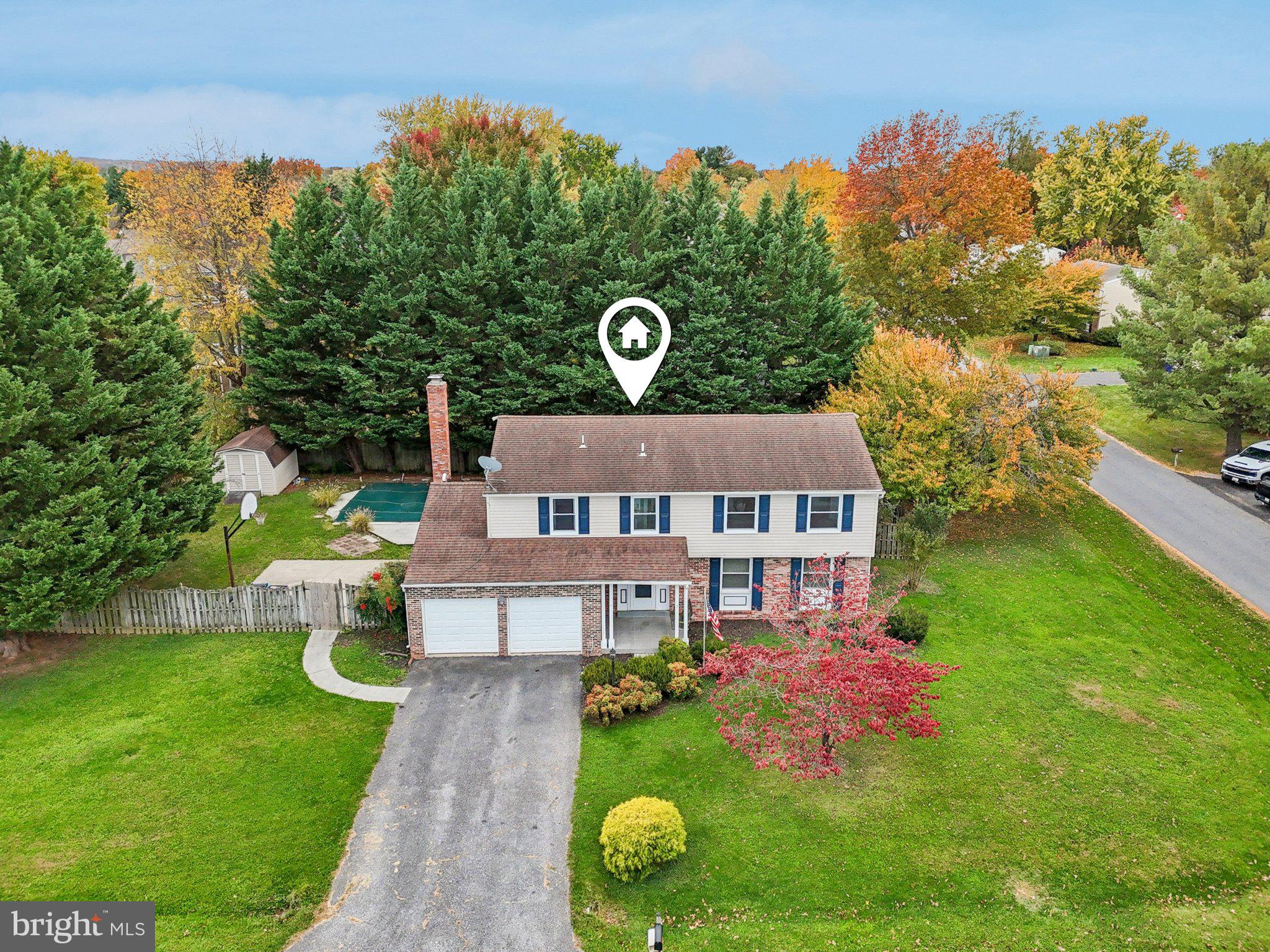 GLADE MANOR - Residential