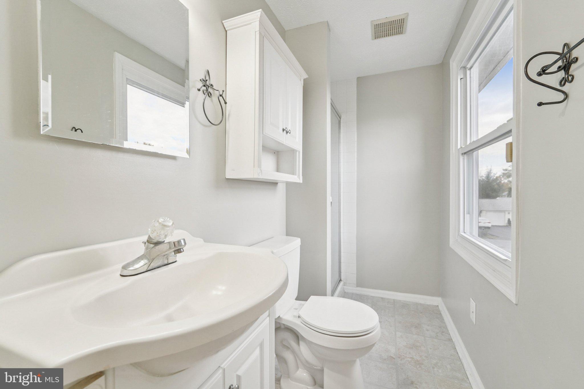 GLADE MANOR - Residential