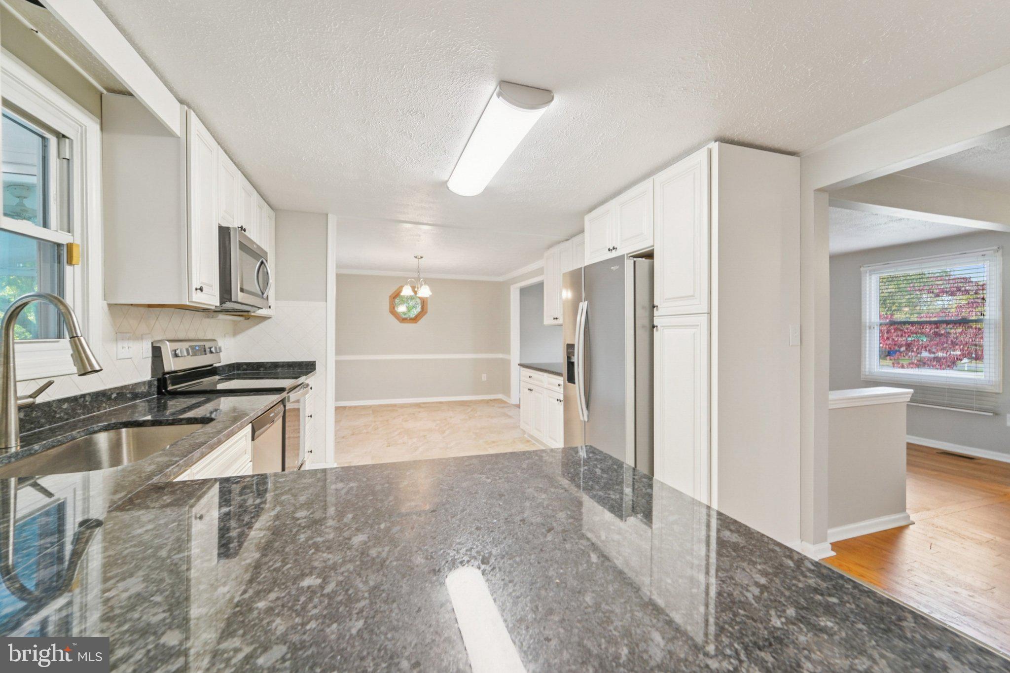 GLADE MANOR - Residential