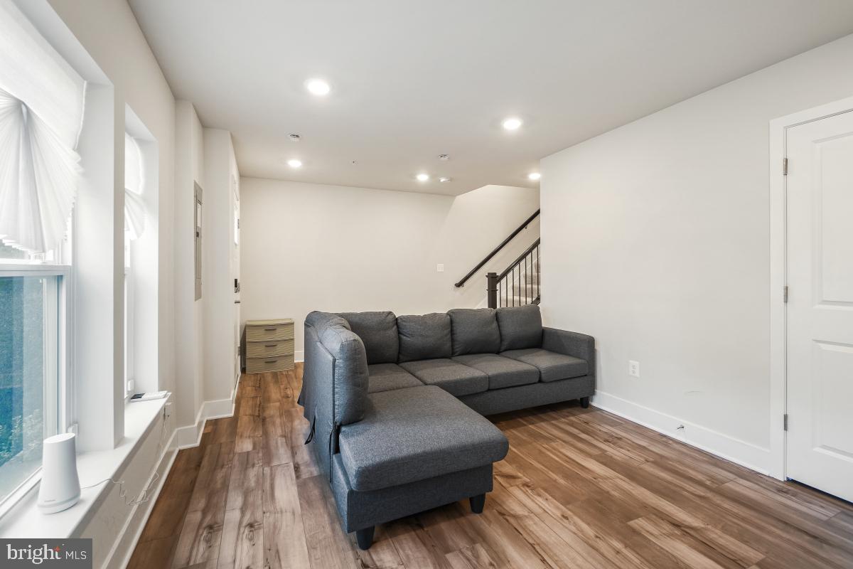 3027 CORIANDER PLACE