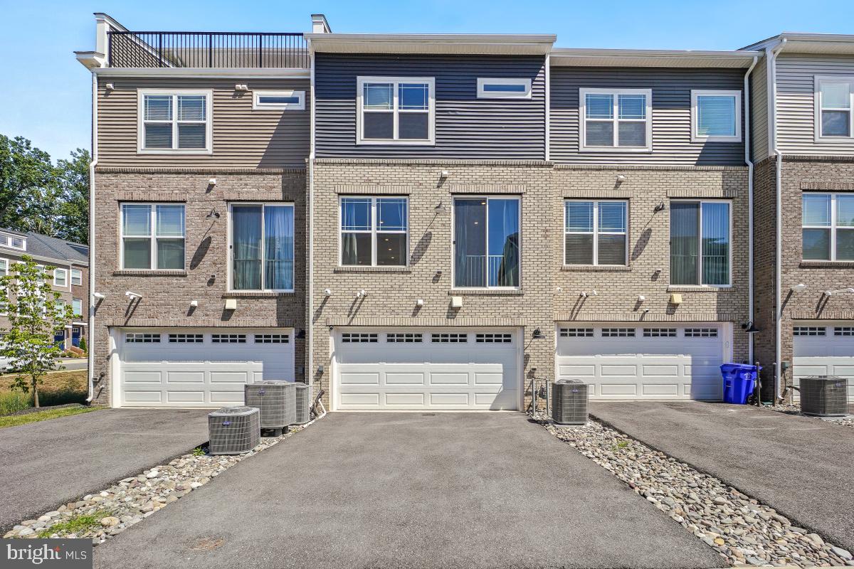 BRYANS GREEN - Residential