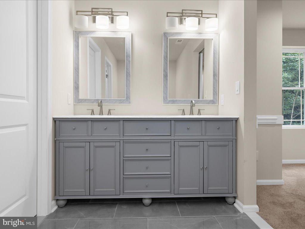 LOTHIAN - Residential