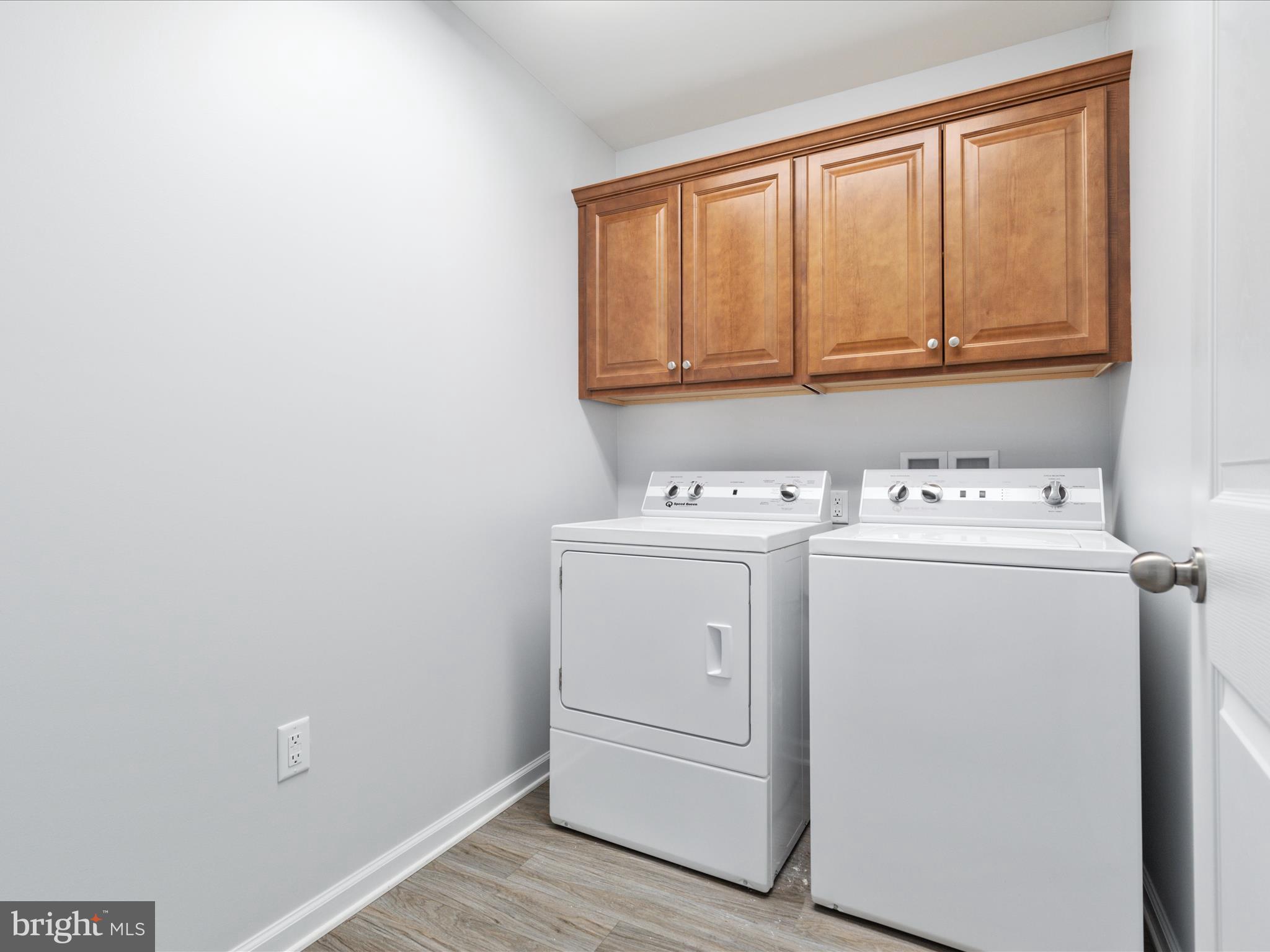 MADISON ESTATES - Residential