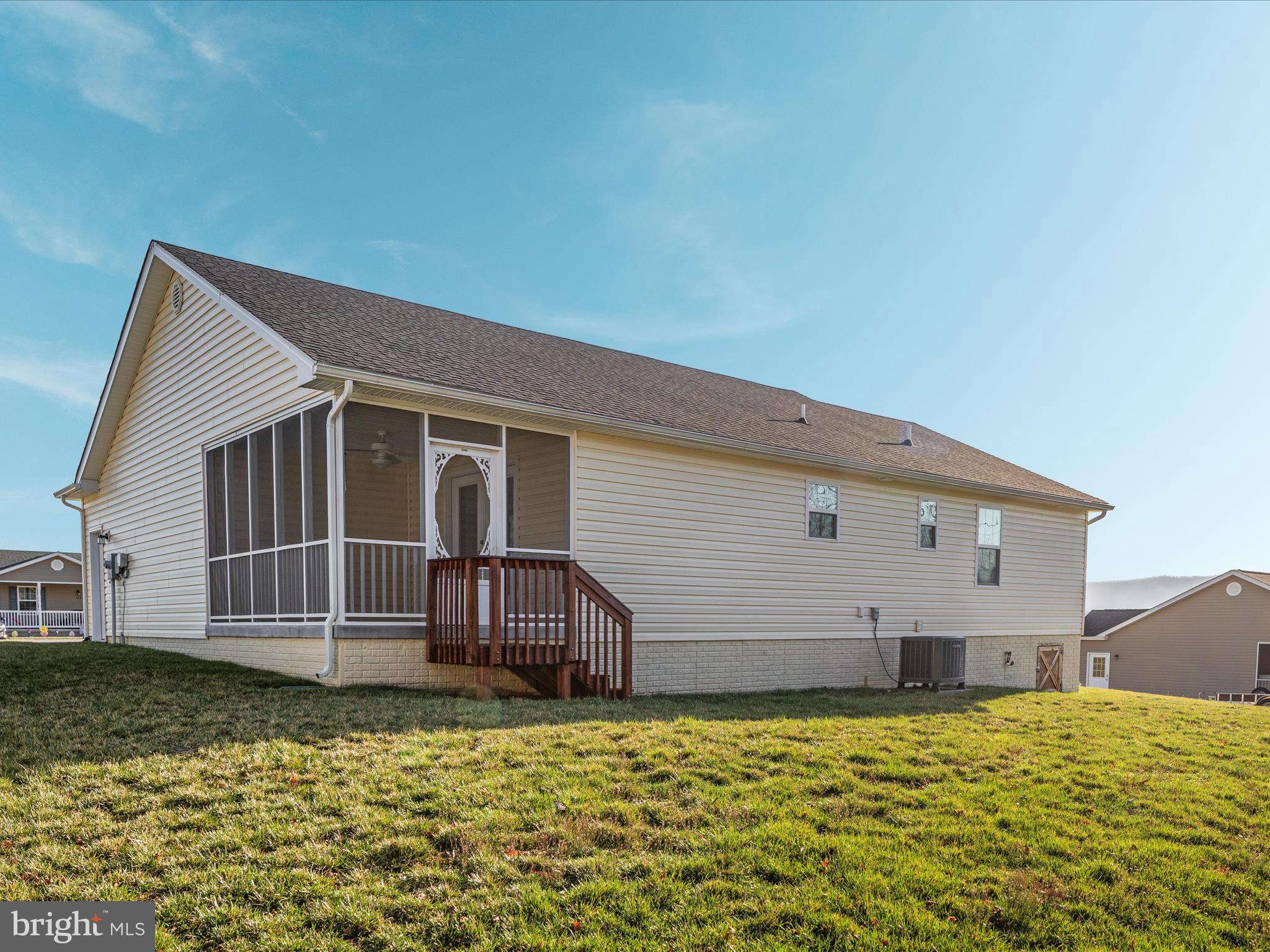 MADISON ESTATES - Residential