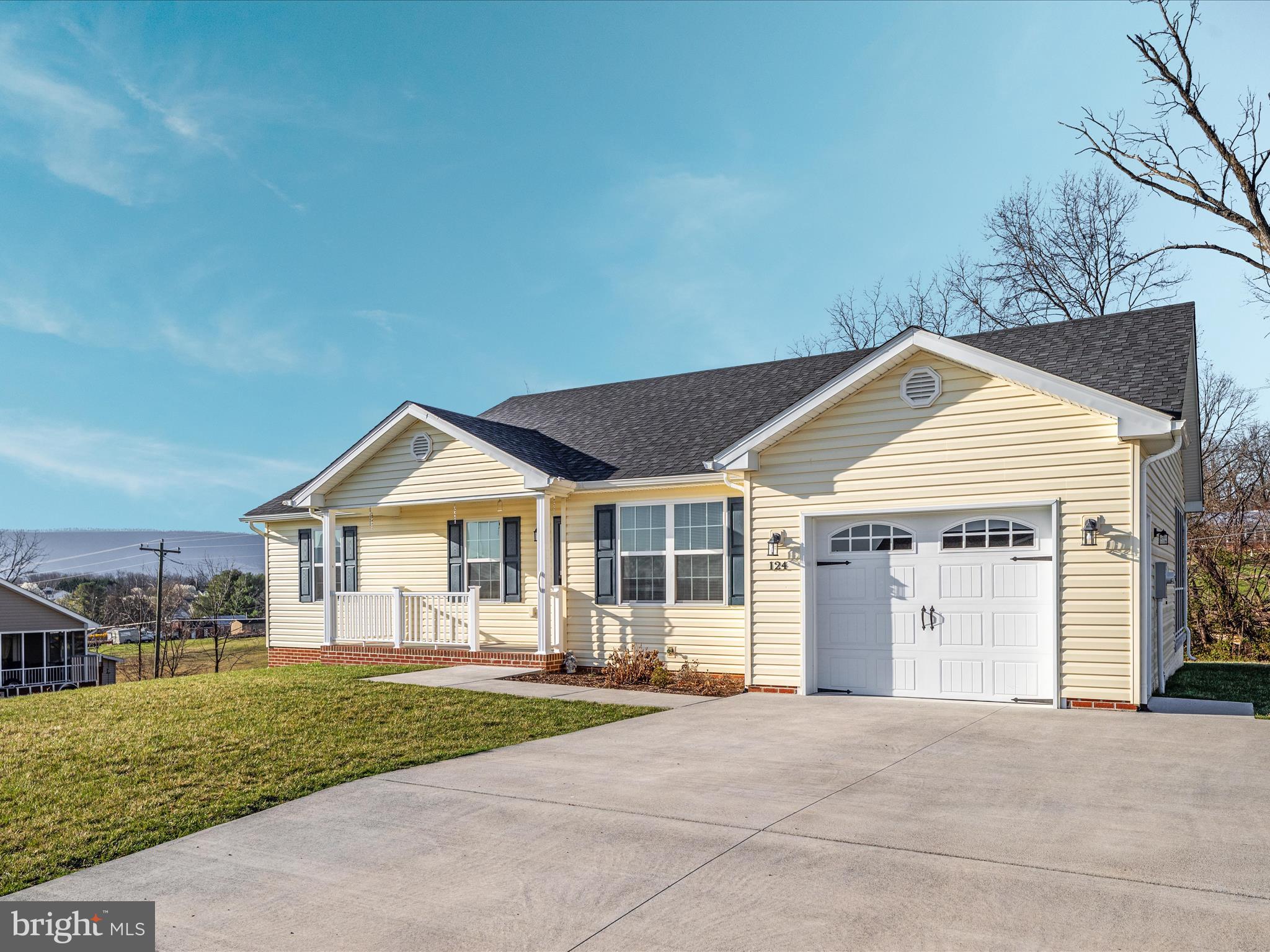 MADISON ESTATES - Residential