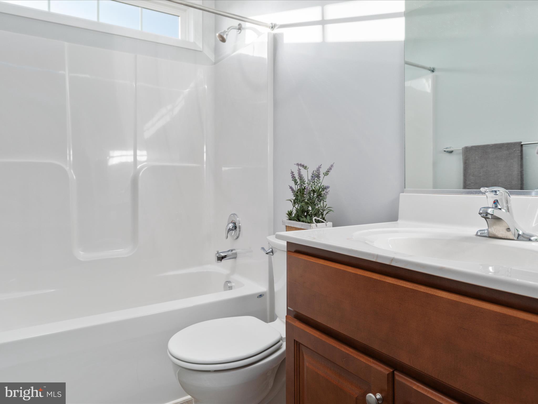 MADISON ESTATES - Residential