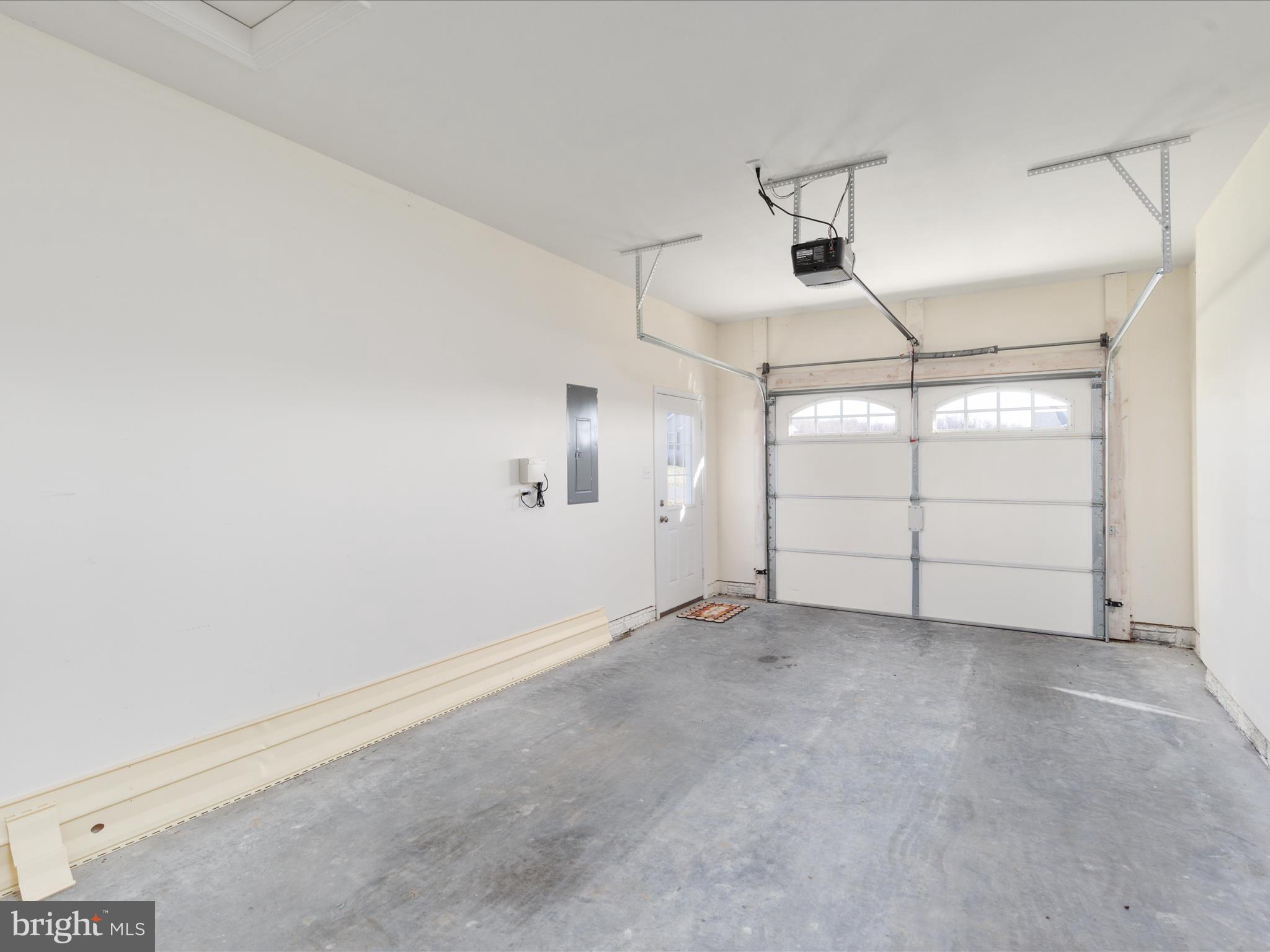 MADISON ESTATES - Residential