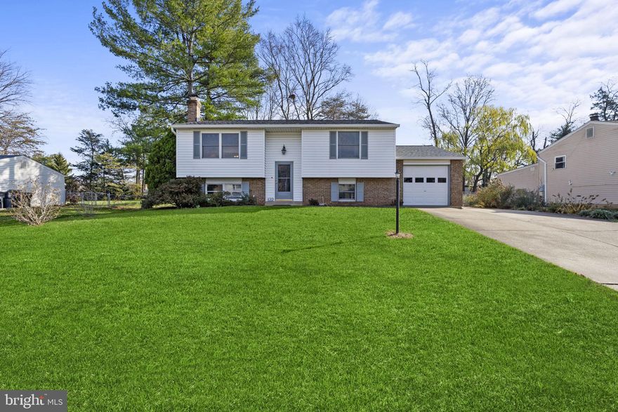 Beautiful and cozy single-family home in sought after Fox Lee neighborhood in the heart of Sterling, VA featuring 3 bedrooms, 2 full bathrooms, 2 garages and a HUGE backyard!  The main level features eat-in-kitchen, living room, separate dining room, primary and secondary bedrooms and full bathroom.  Lower level features another secondary bedroom and full bathroom, laundry room and family room.  Additionally, this home has an oversized one car attached garage and another detached garage and double wide driveway.  Close proximity to routes 28, 7 and 267 make this home a commuter's dream!  Located minutes from schools, shopping, dining and entertainment. **New roof and siding. **Newer water heater. **Open House this Sunday 11/26 from 2 - 4pm.