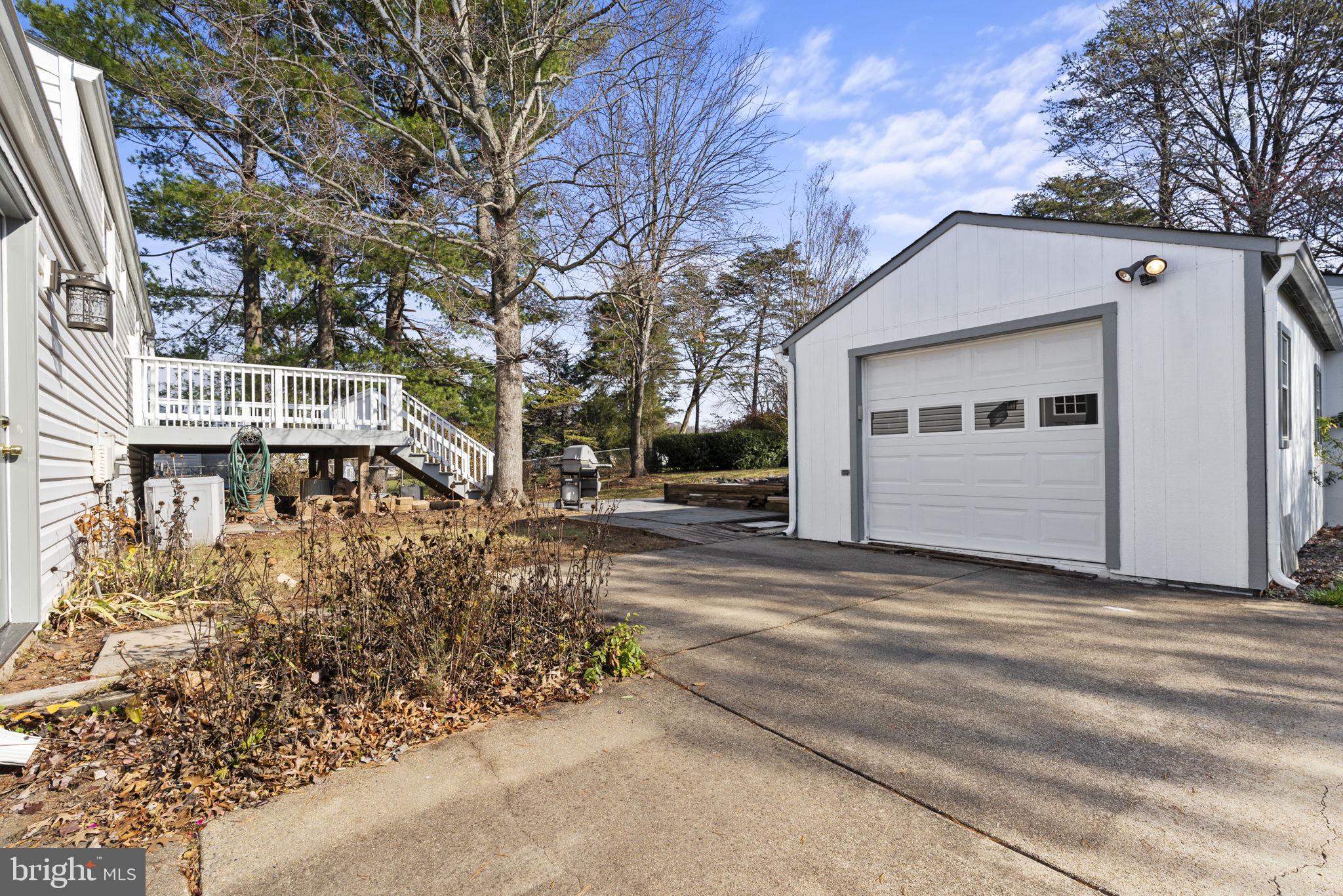 FOXLEE - Residential