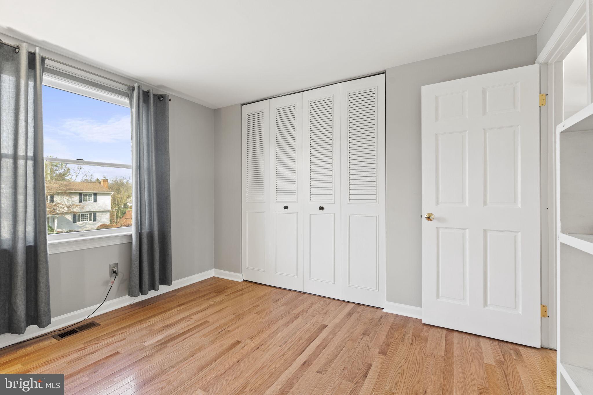 FOXLEE - Residential