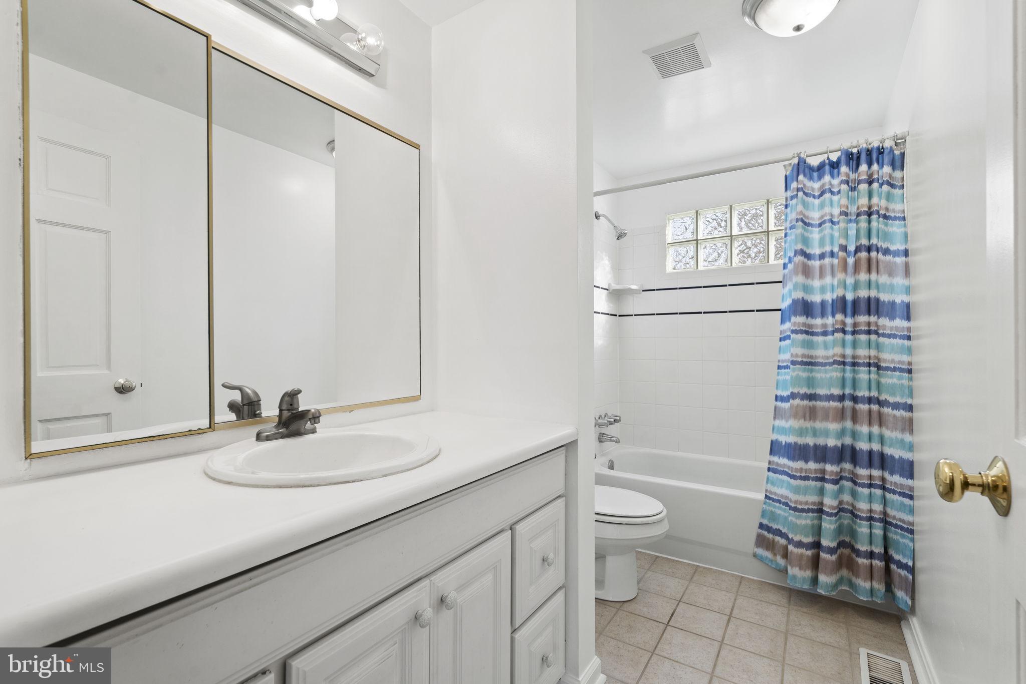 FOXLEE - Residential