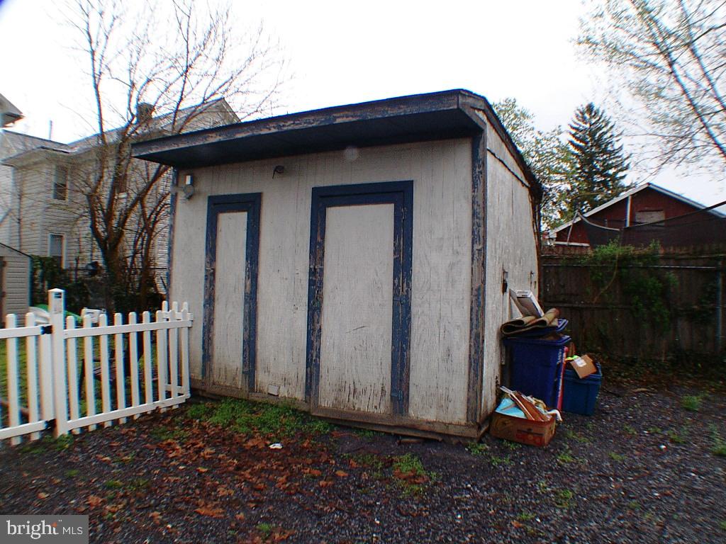 WINCHESTER CITY - Residential