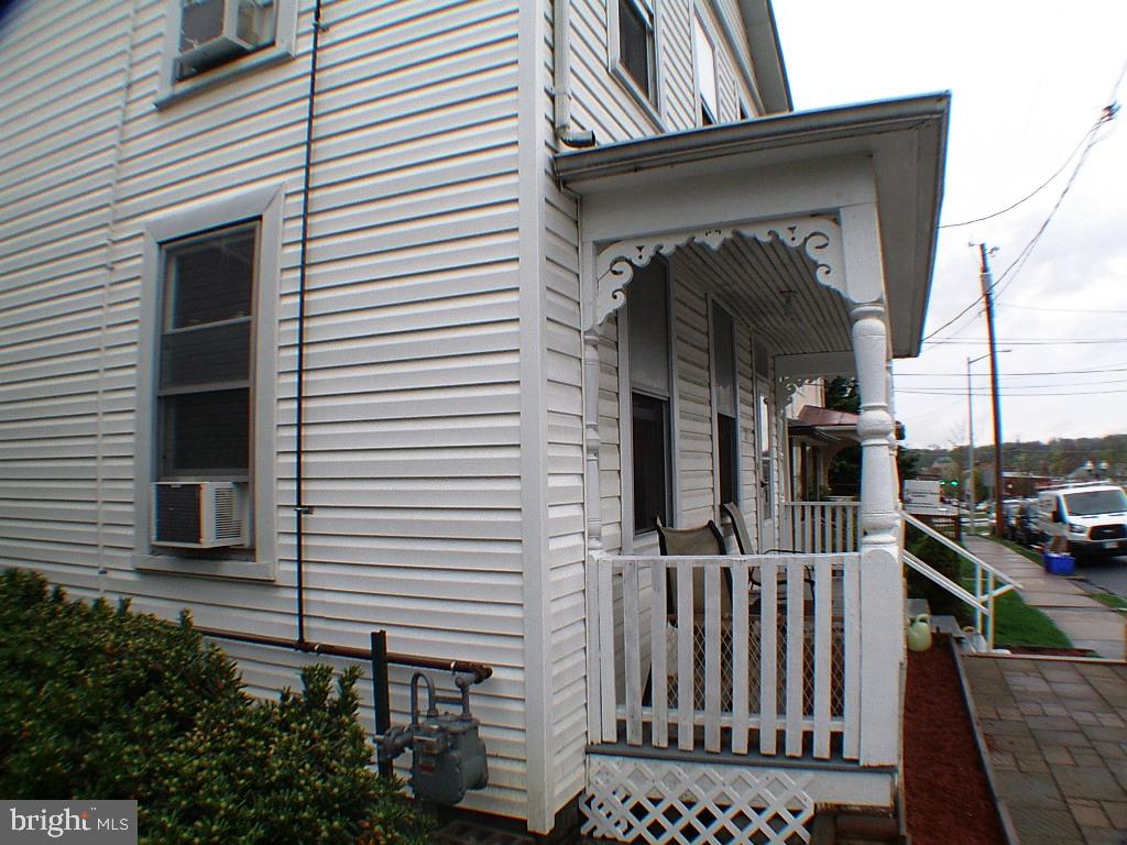 WINCHESTER CITY - Residential