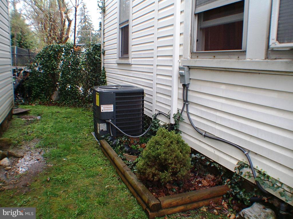 WINCHESTER CITY - Residential