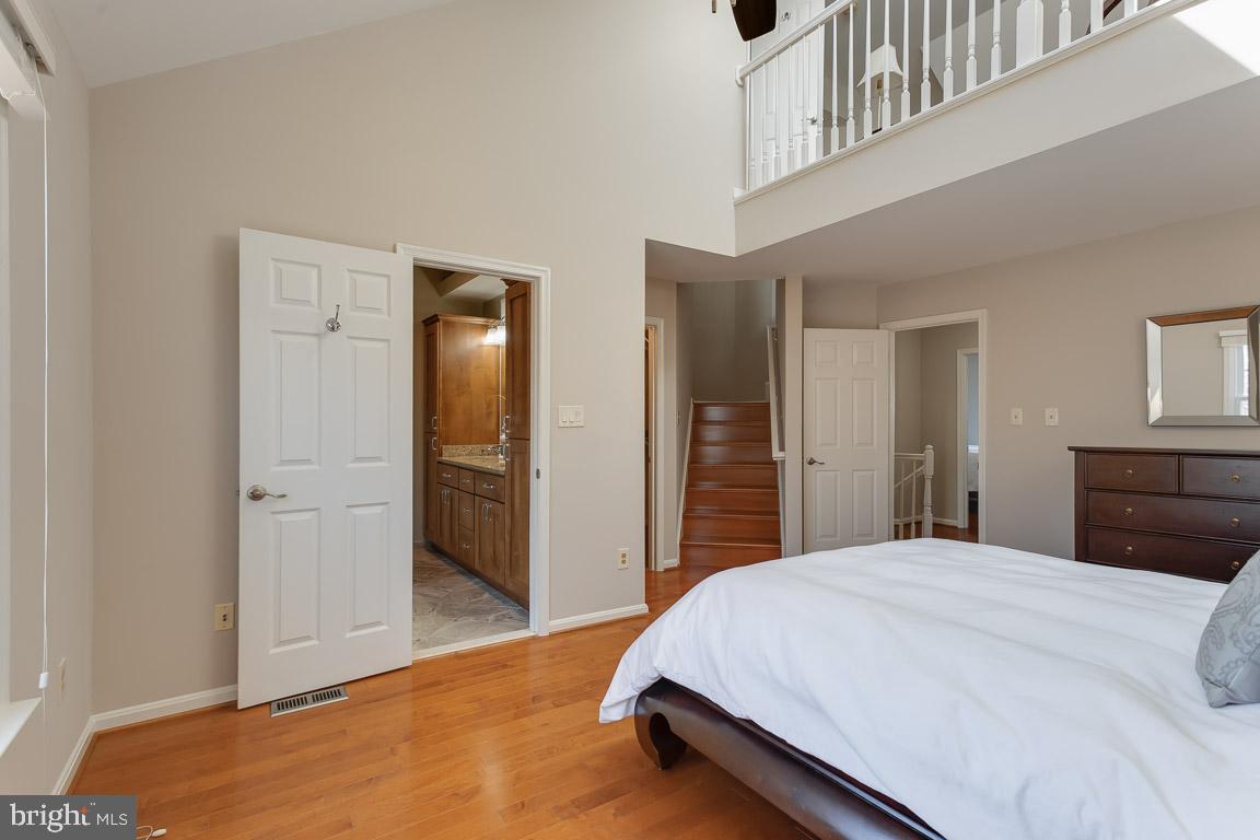 THE MEWS - Residential