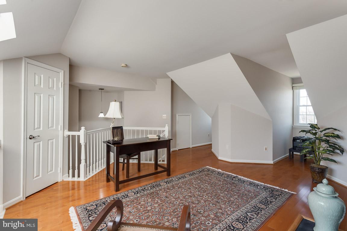 THE MEWS - Residential