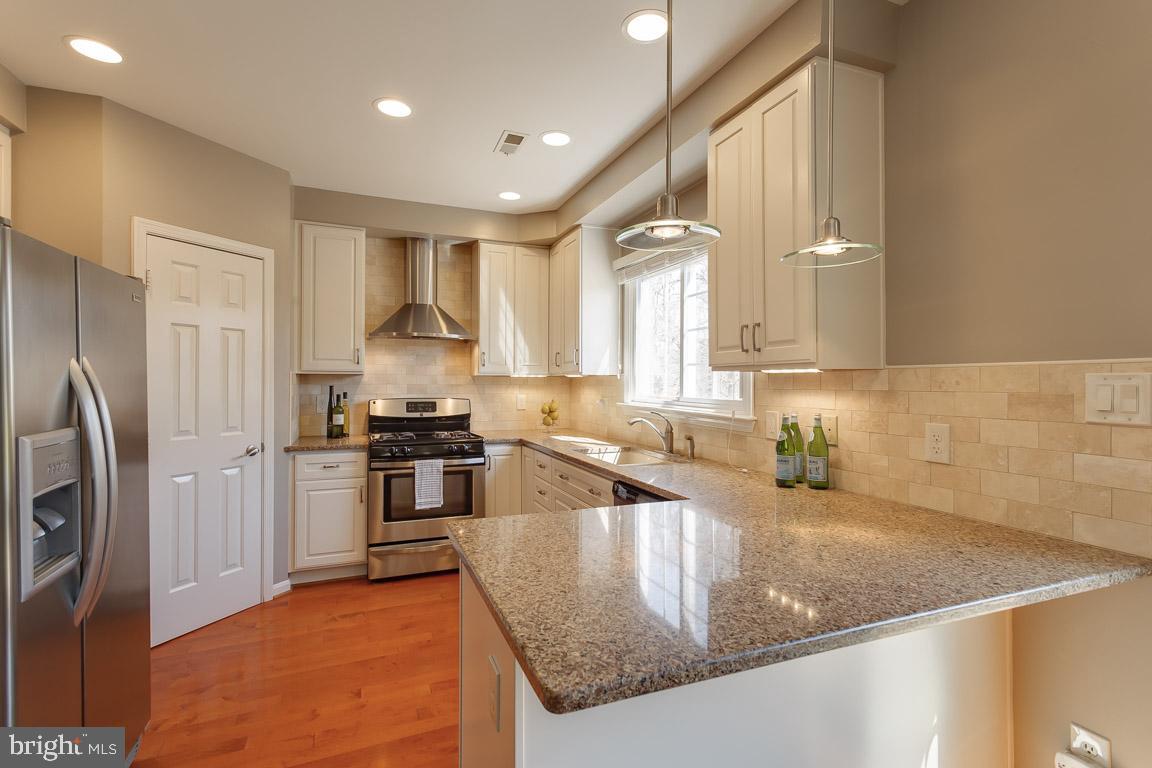 THE MEWS - Residential