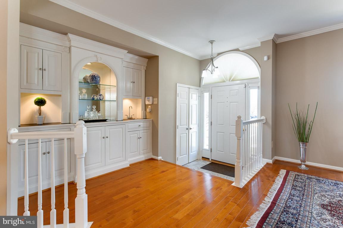 THE MEWS - Residential