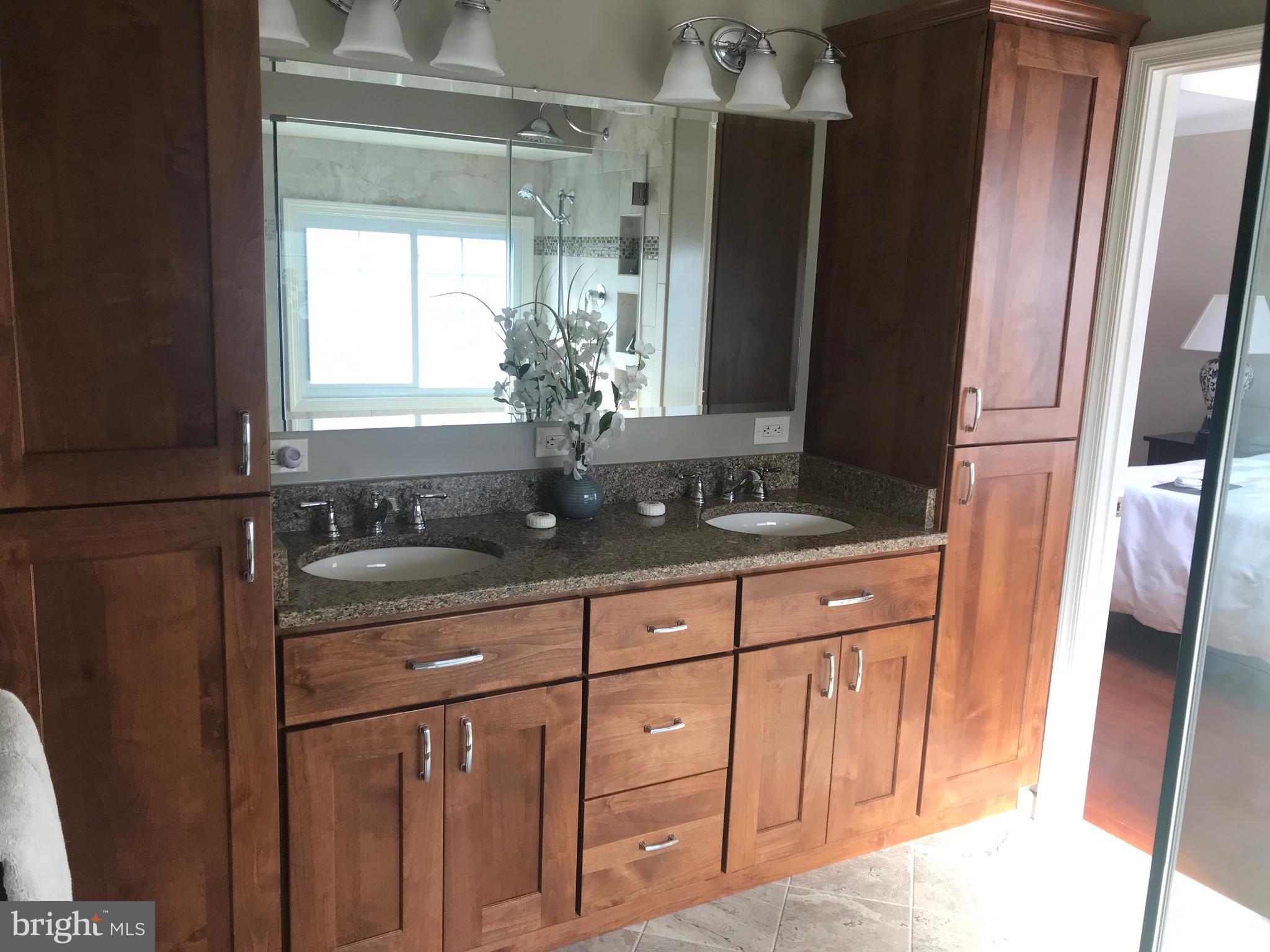 THE MEWS - Residential