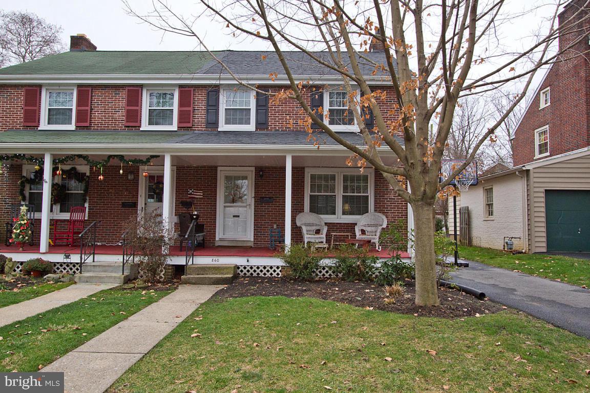 http://www.LancasterOpenHouses.com/