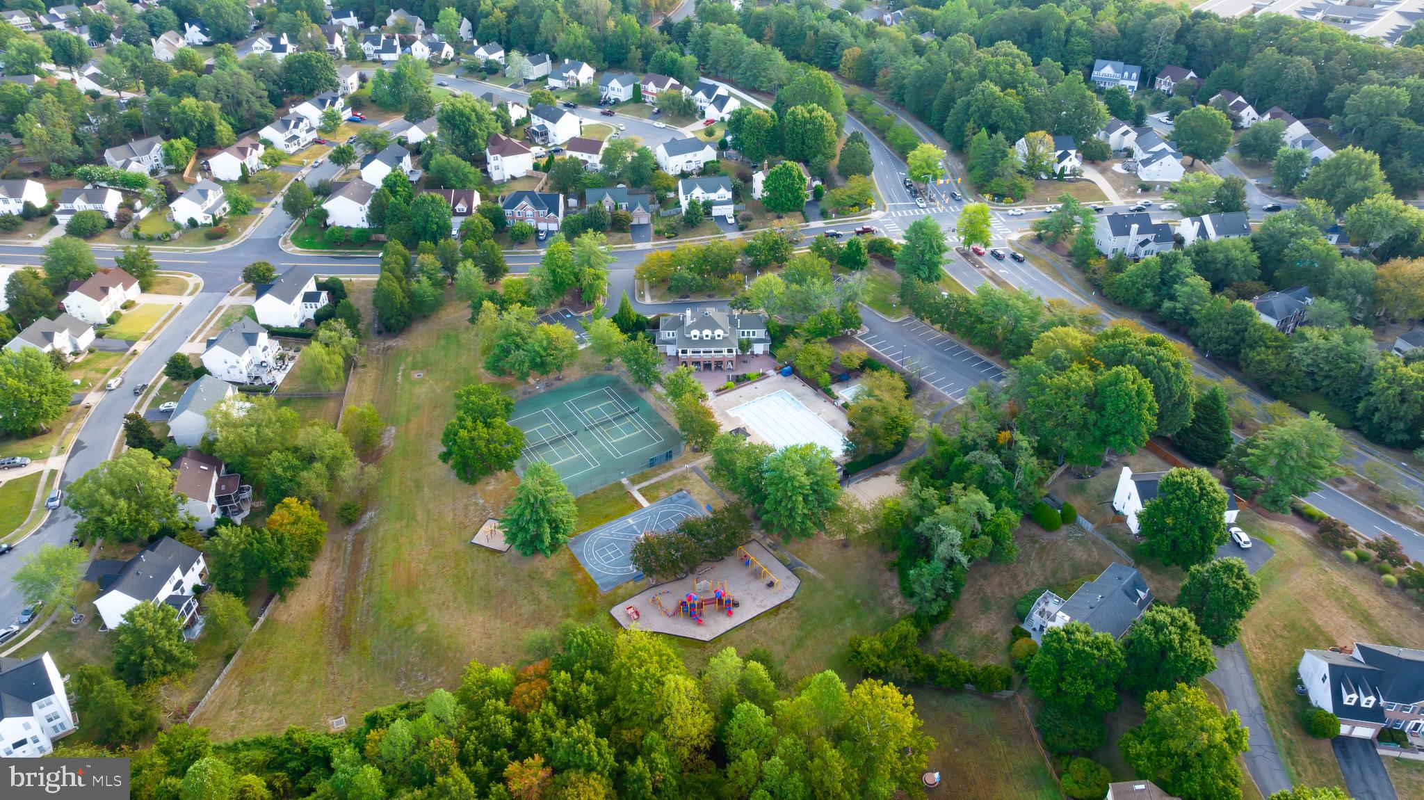 HAMPTON OAKS - Residential