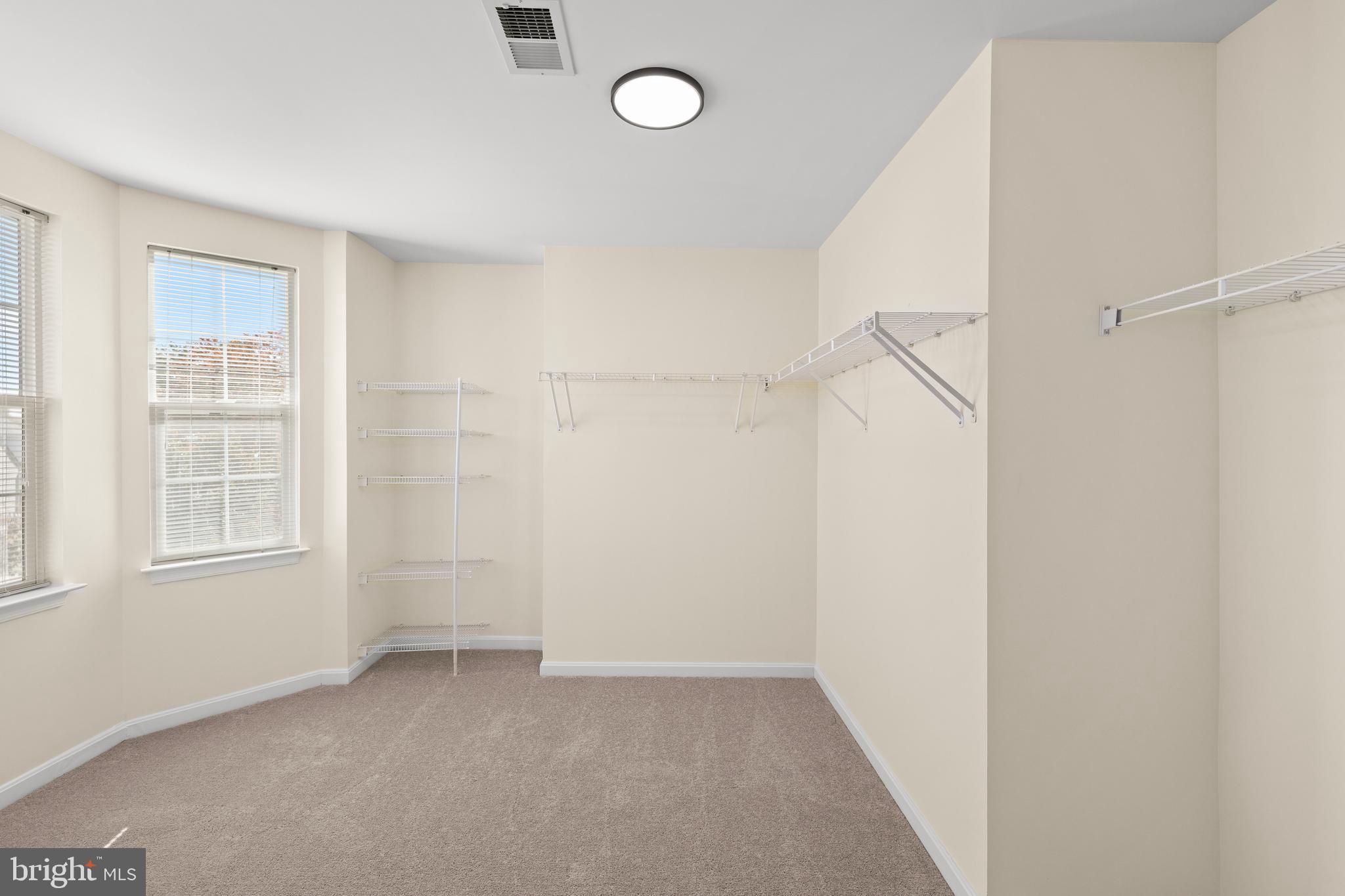 HAMPTON OAKS - Residential