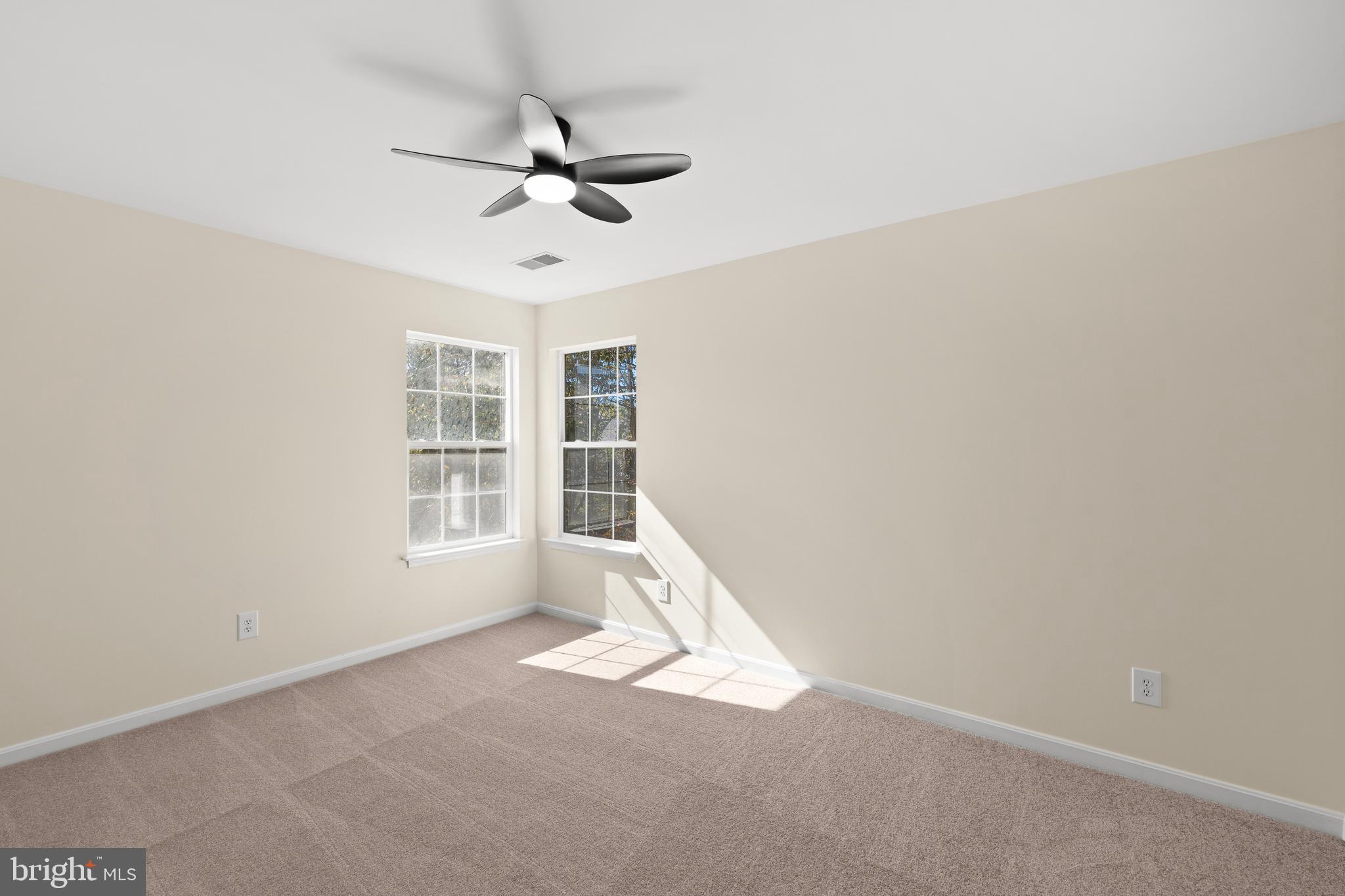 HAMPTON OAKS - Residential