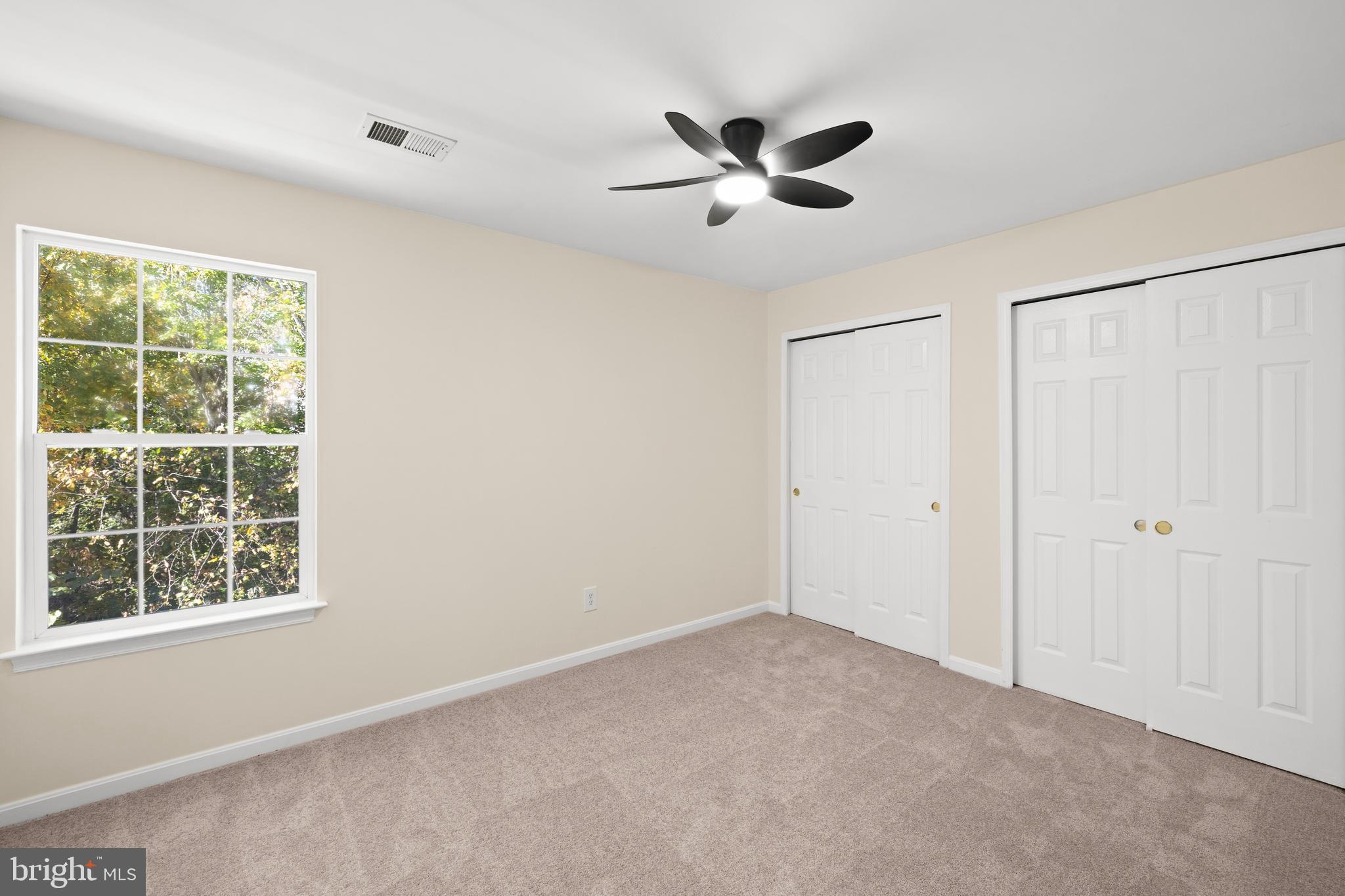 HAMPTON OAKS - Residential