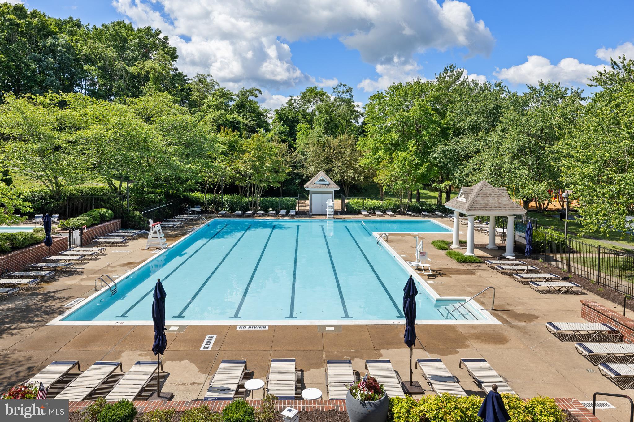 HAMPTON OAKS - Residential