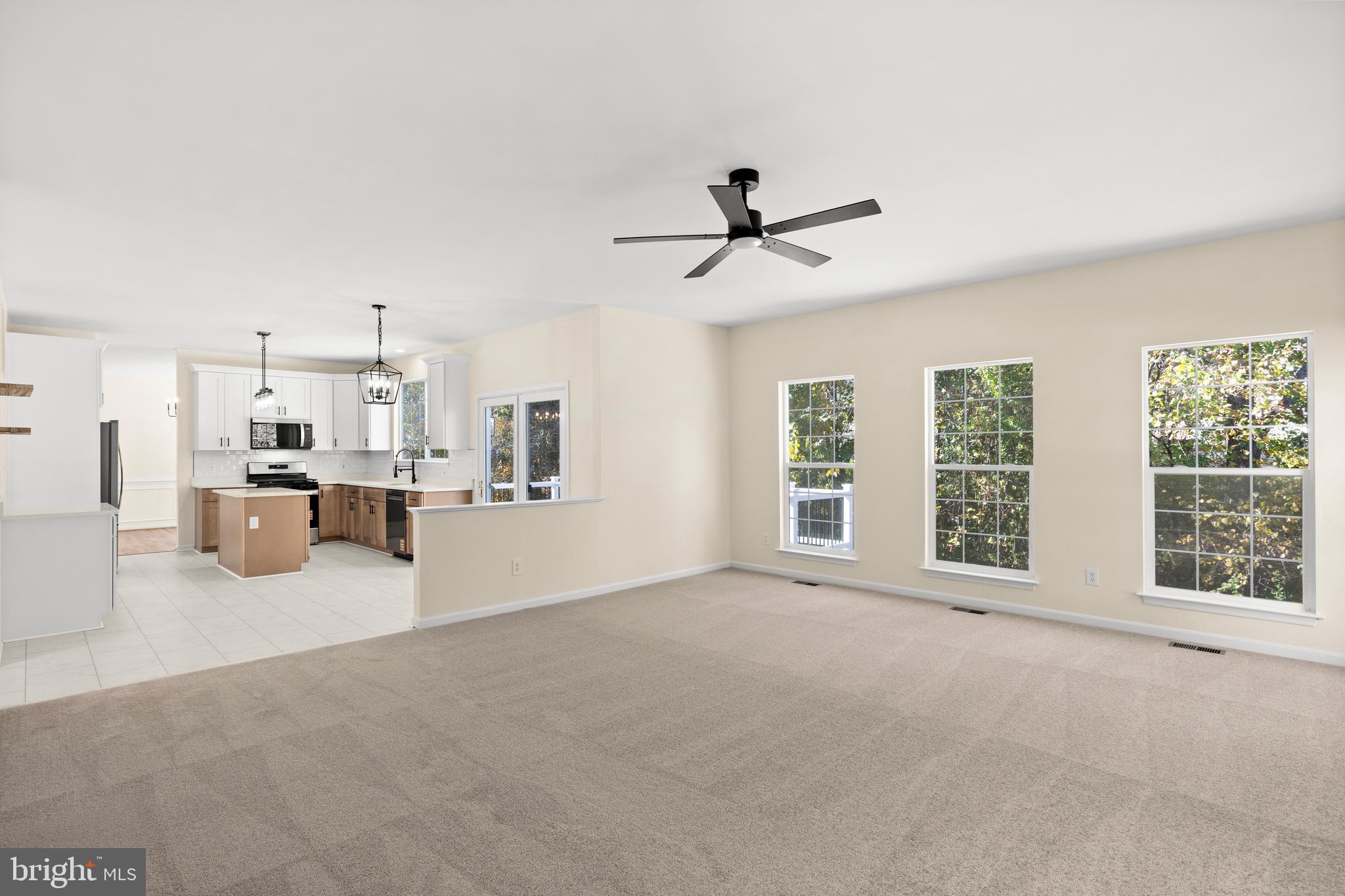 HAMPTON OAKS - Residential