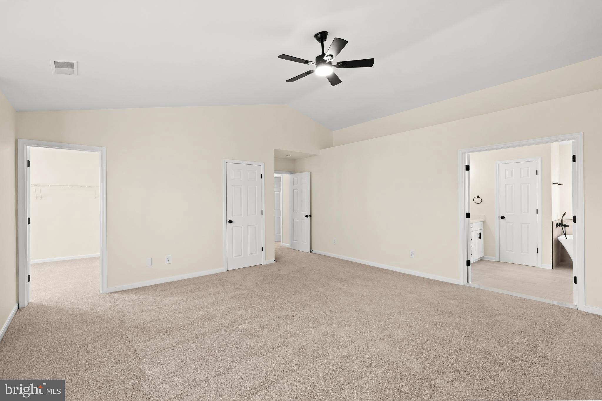 HAMPTON OAKS - Residential