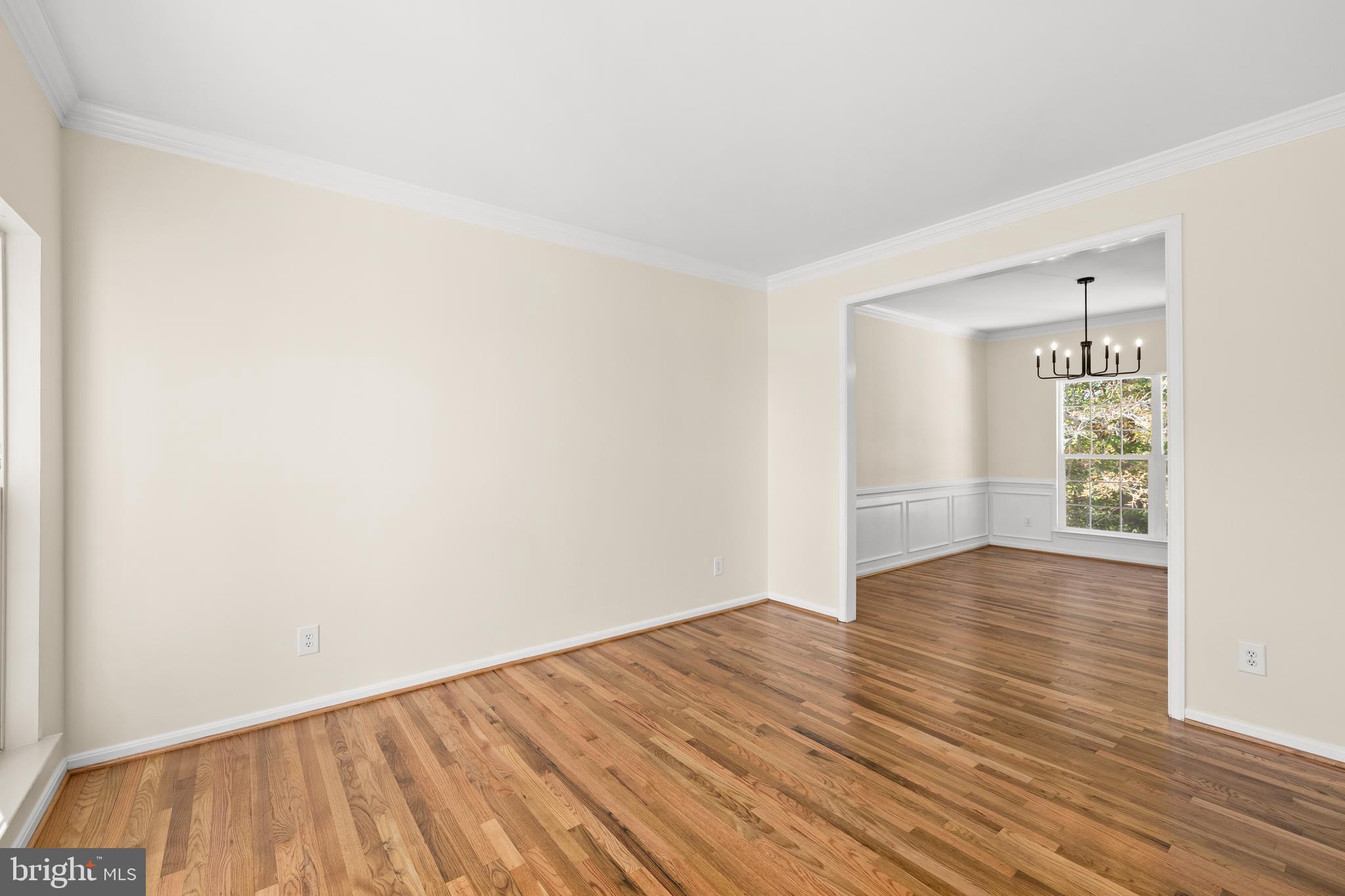 HAMPTON OAKS - Residential