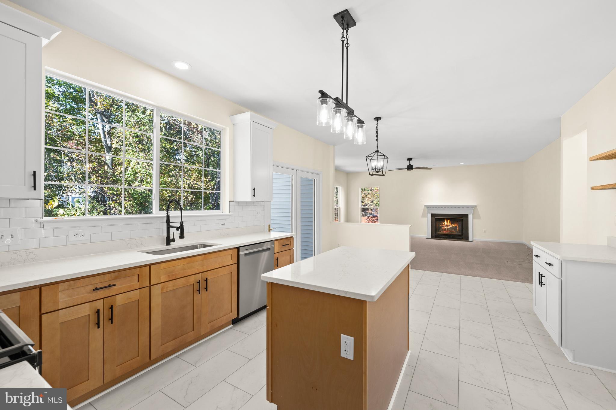 HAMPTON OAKS - Residential