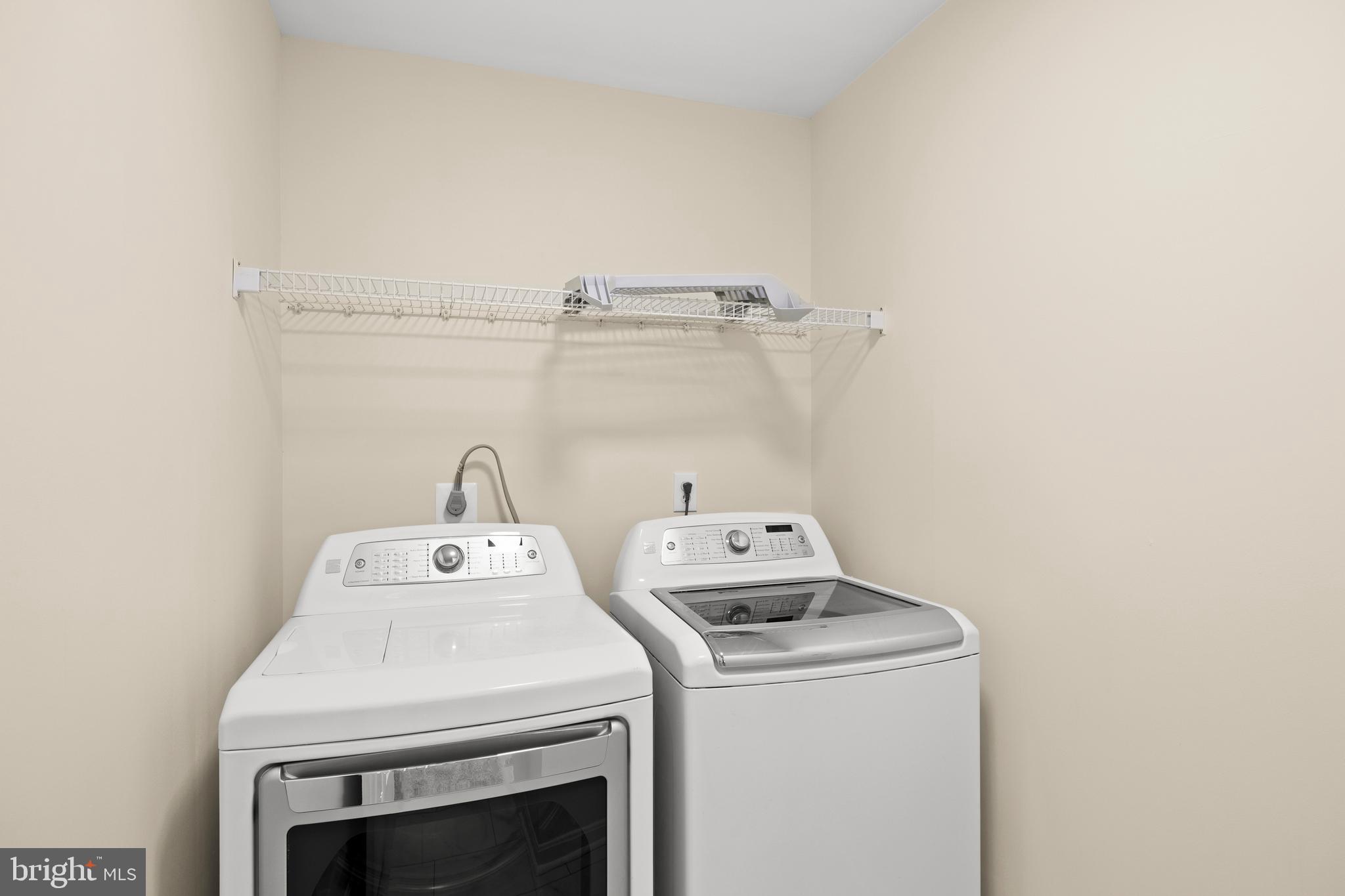 HAMPTON OAKS - Residential