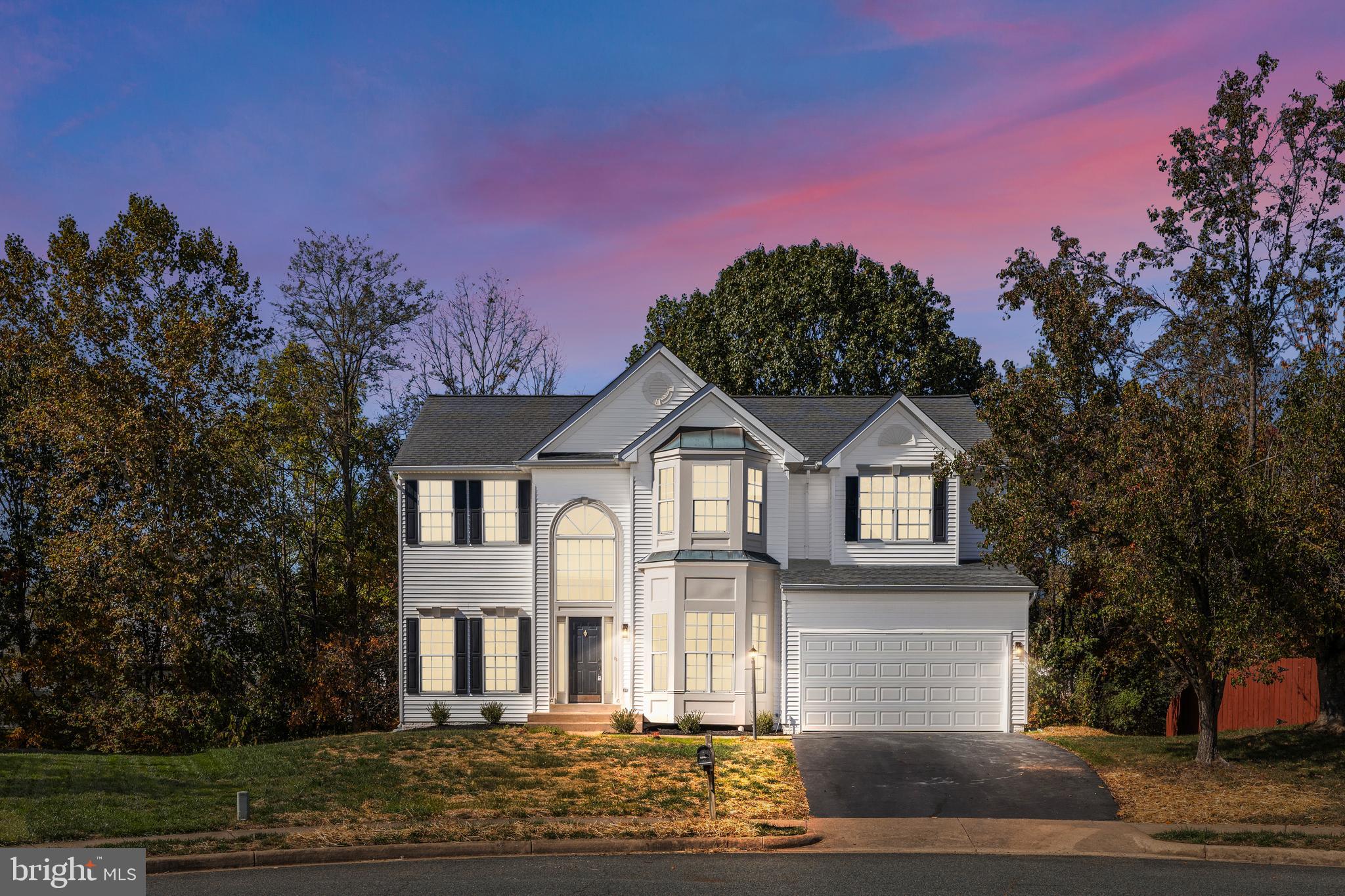 HAMPTON OAKS - Residential