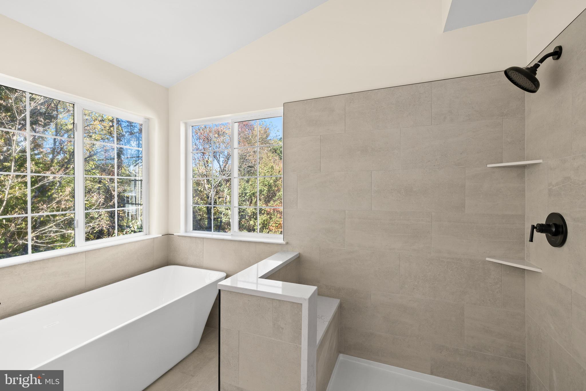 HAMPTON OAKS - Residential