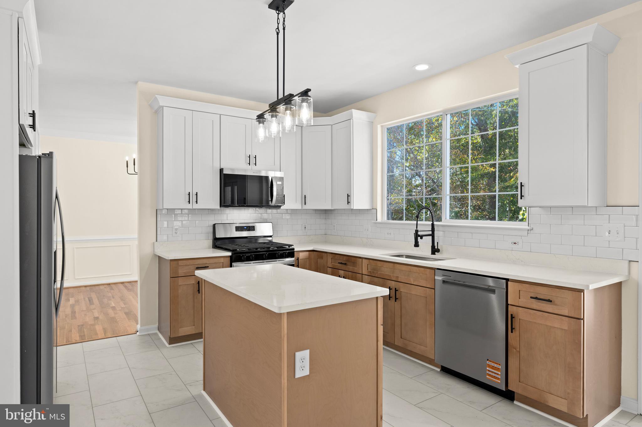 HAMPTON OAKS - Residential