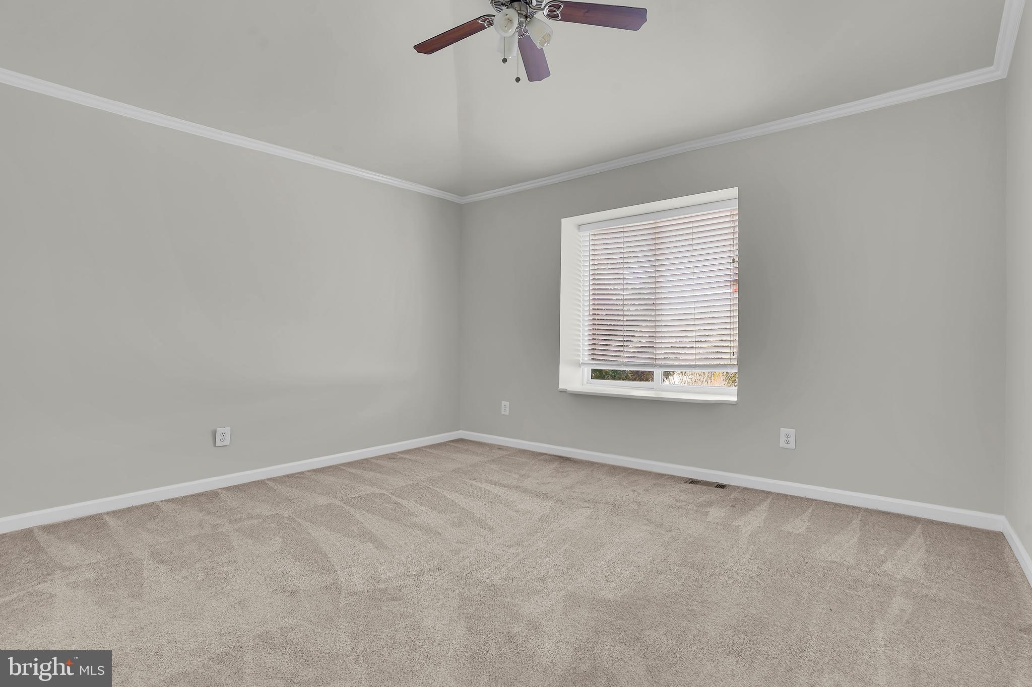 ROCKY SPRING ACRES - Residential