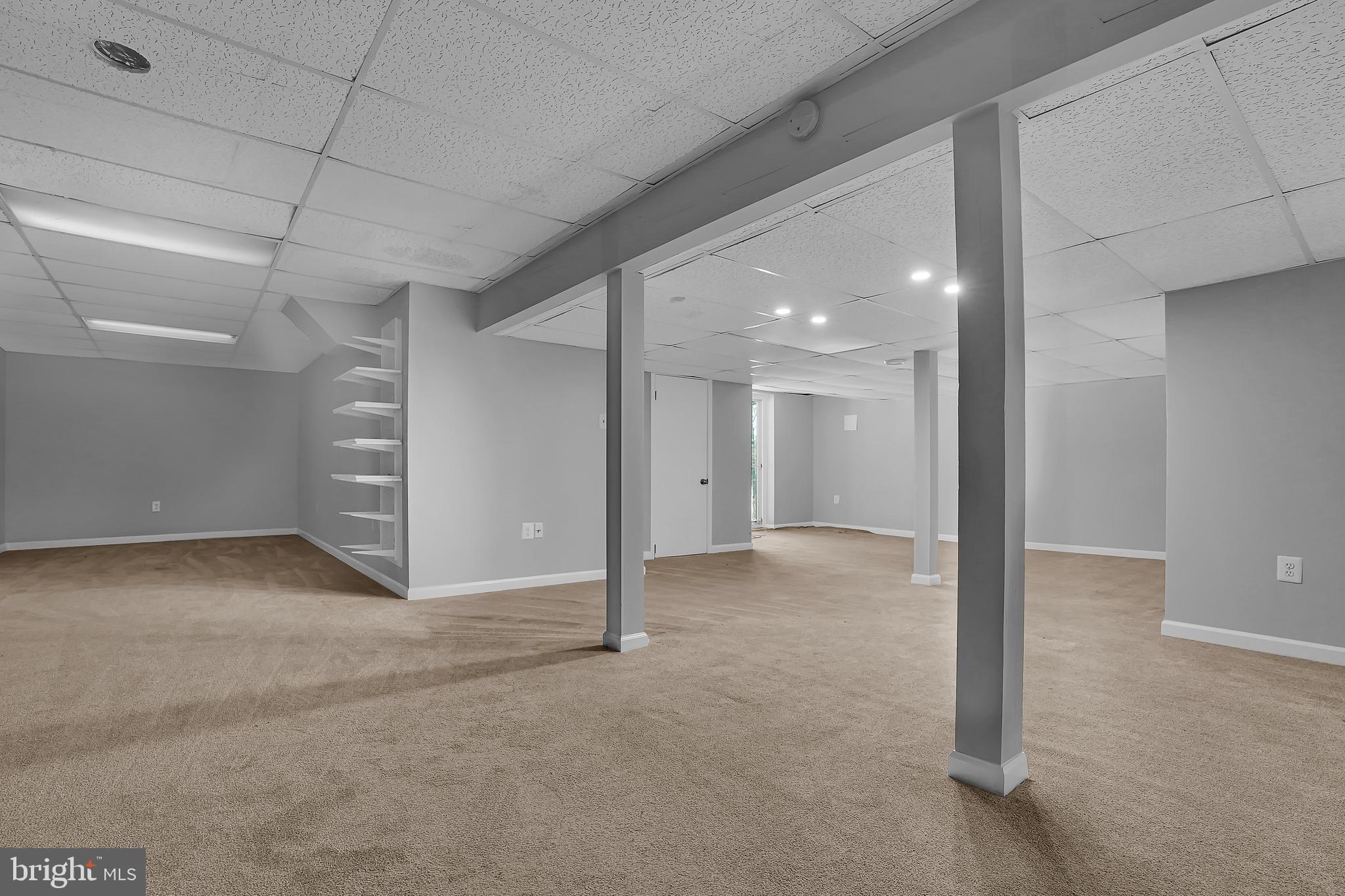 ROCKY SPRING ACRES - Residential