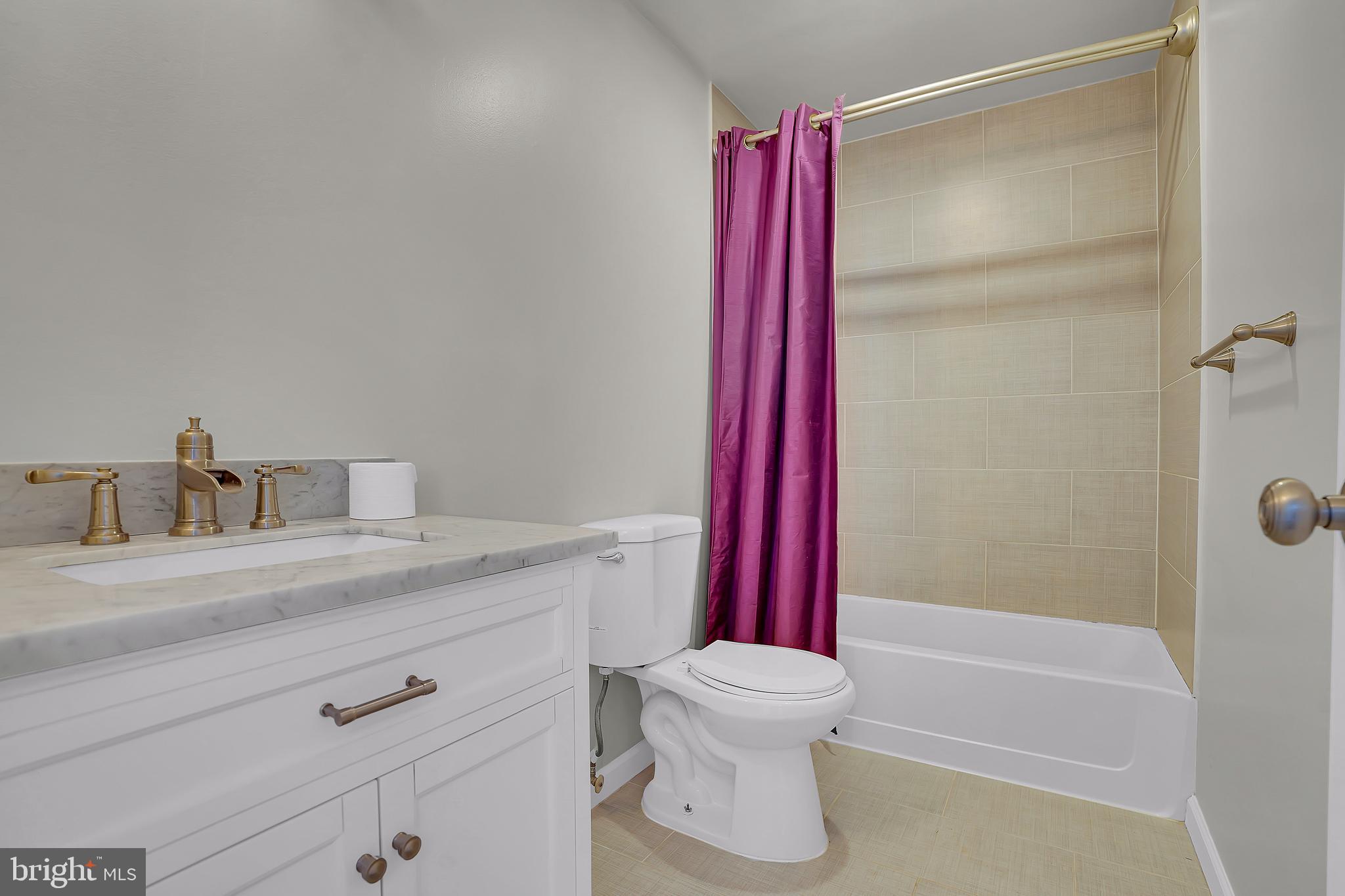 ROCKY SPRING ACRES - Residential