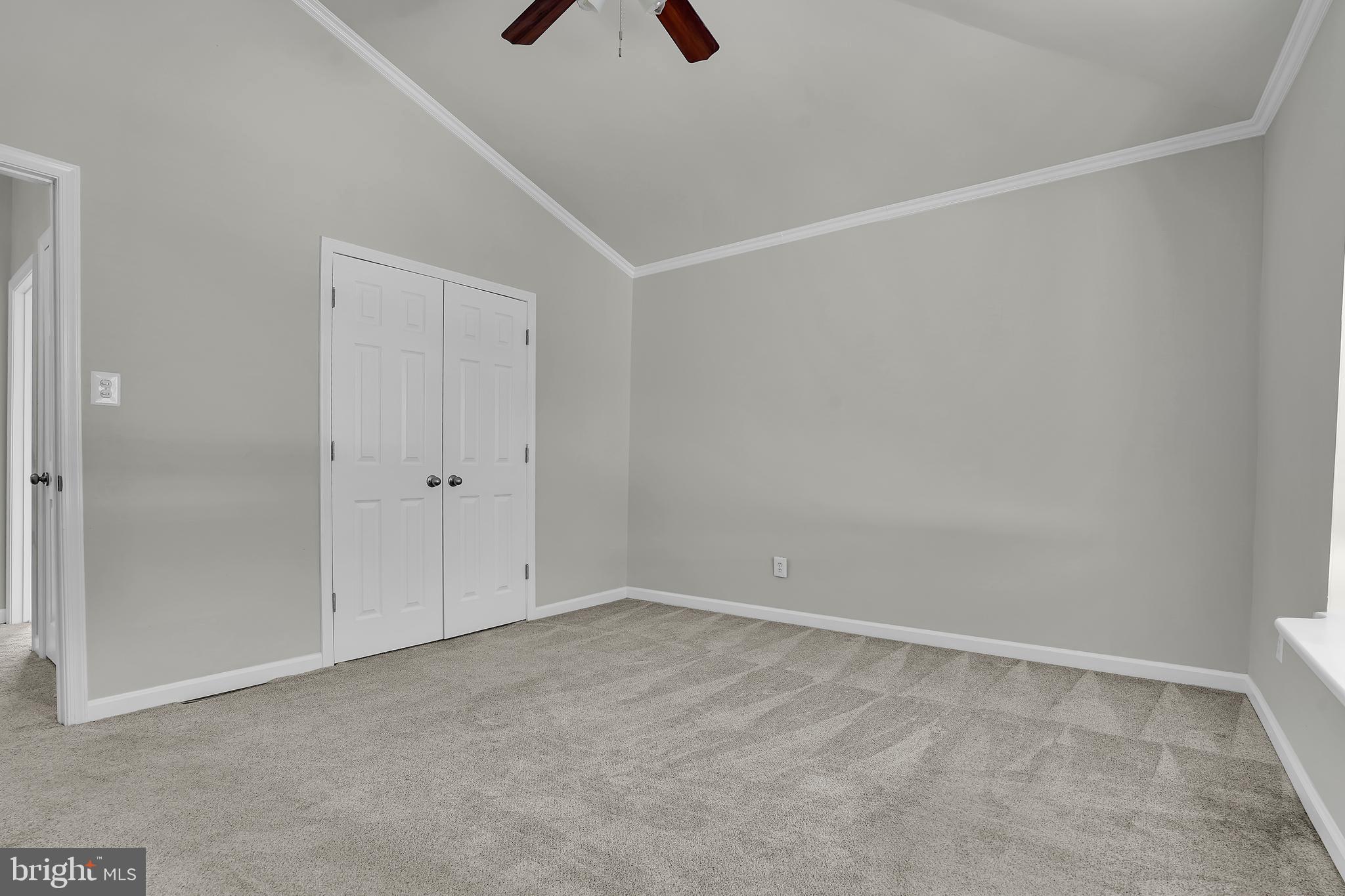 ROCKY SPRING ACRES - Residential